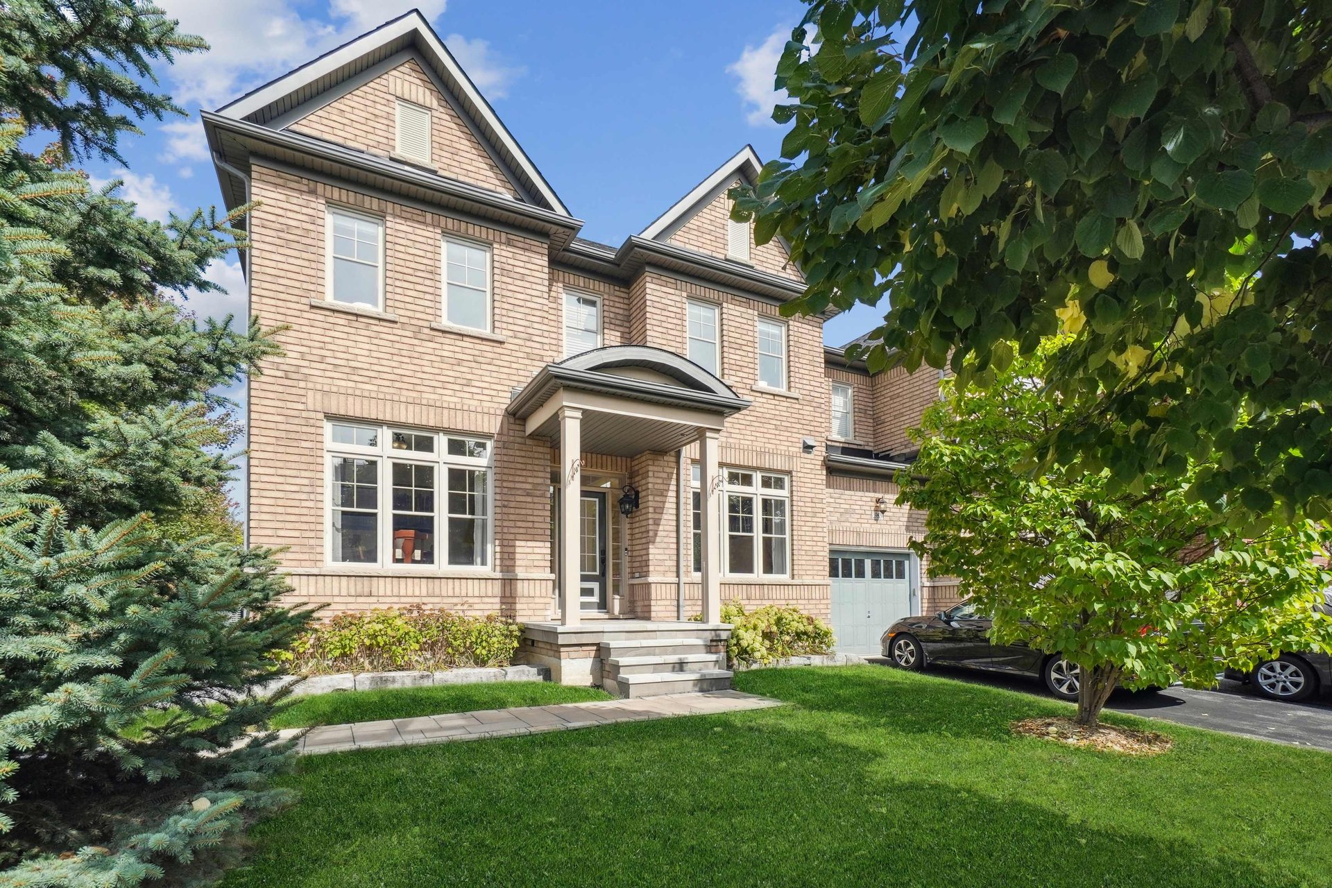 Beautiful 3 Bedroom Semi