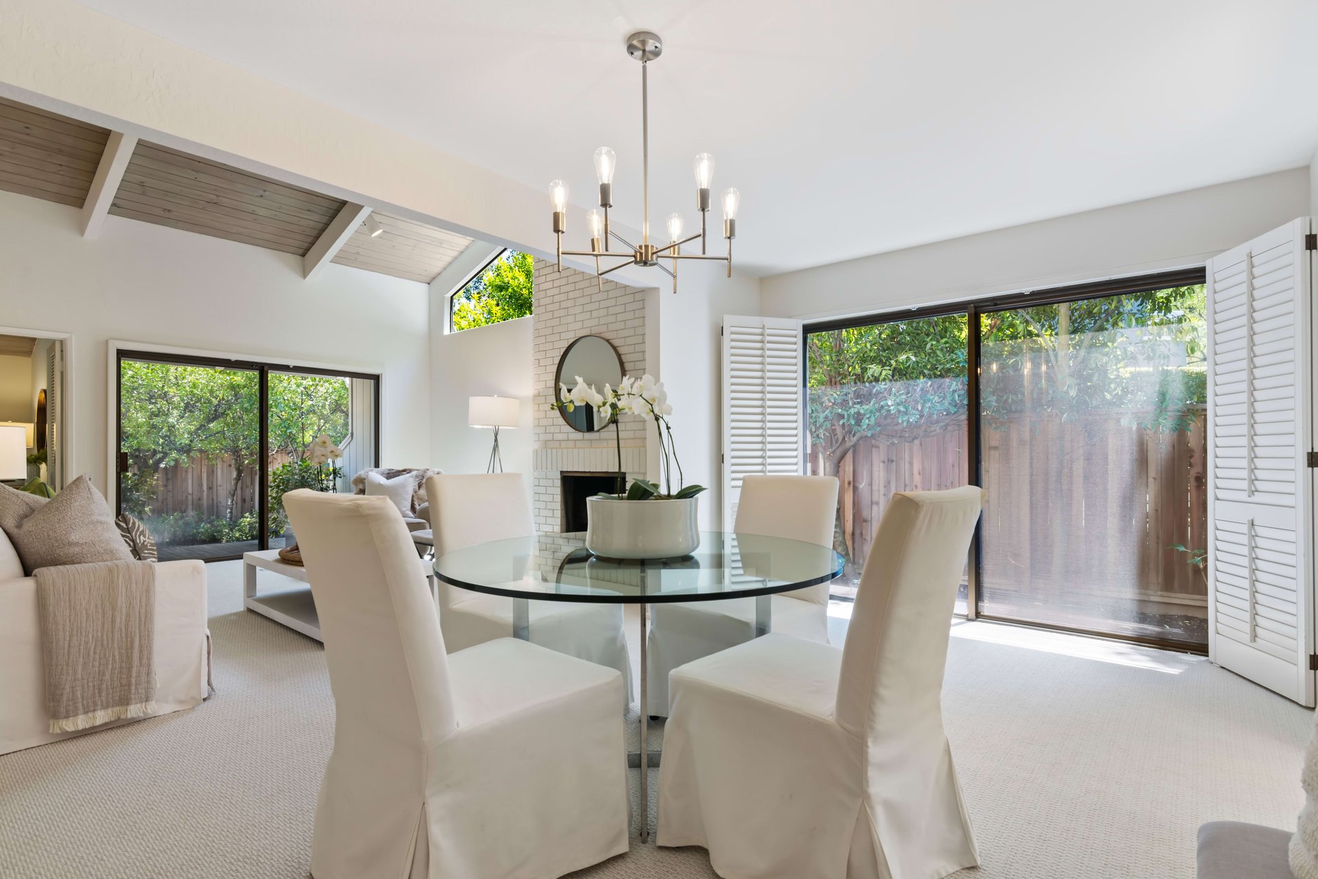 863 Augusta Dr
