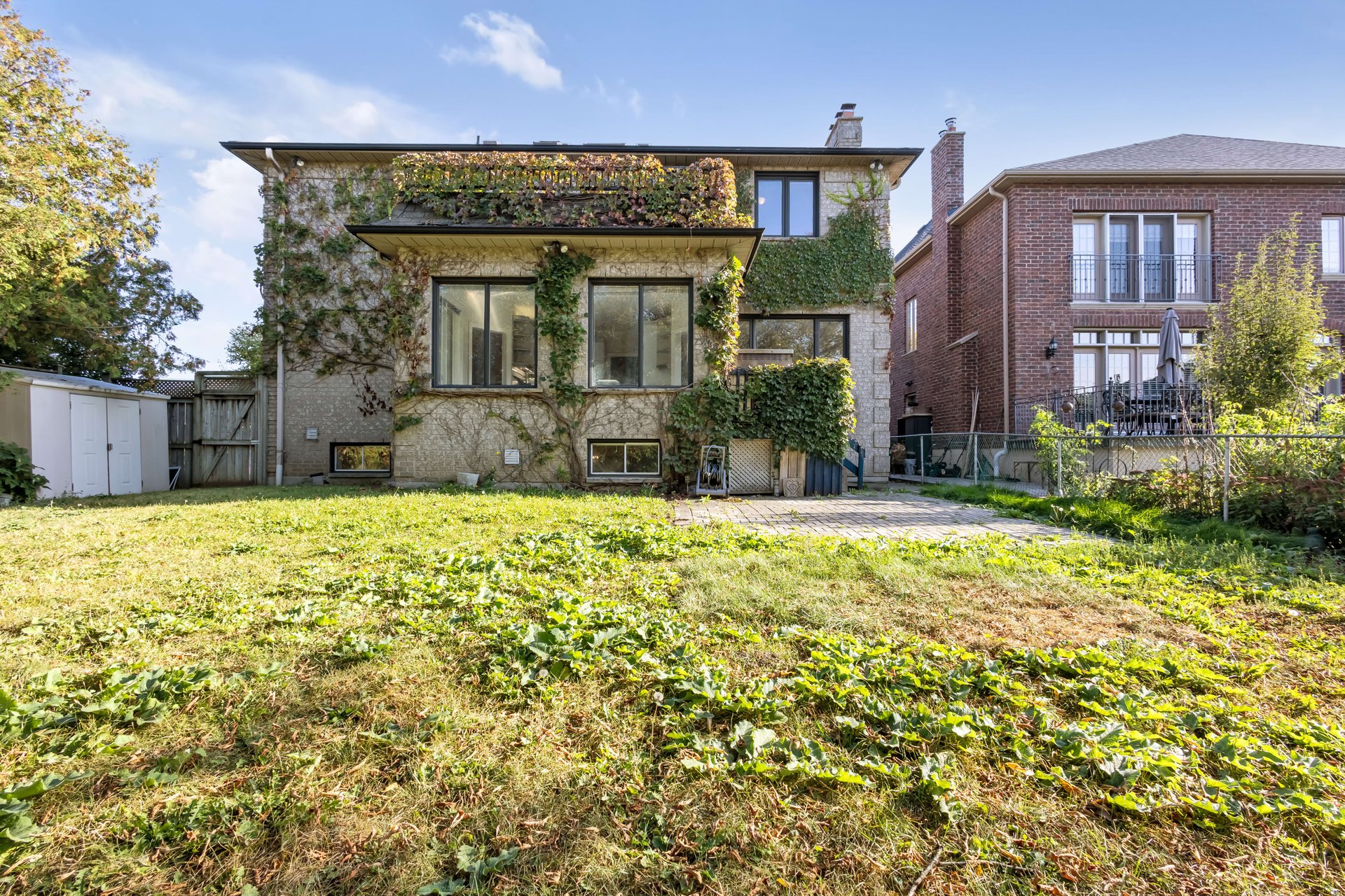116 Regina Ave