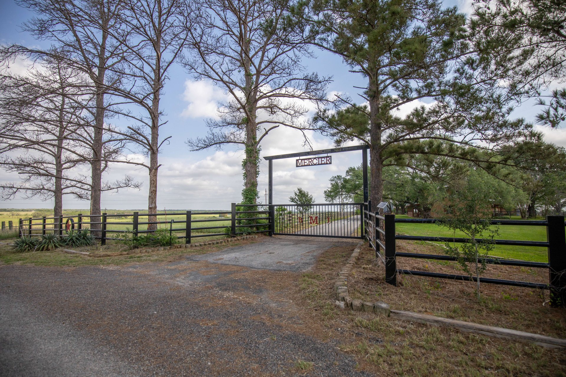 Gorgeous 98.5 Acre Horse Property PLUS           4900 Sq Ft Home