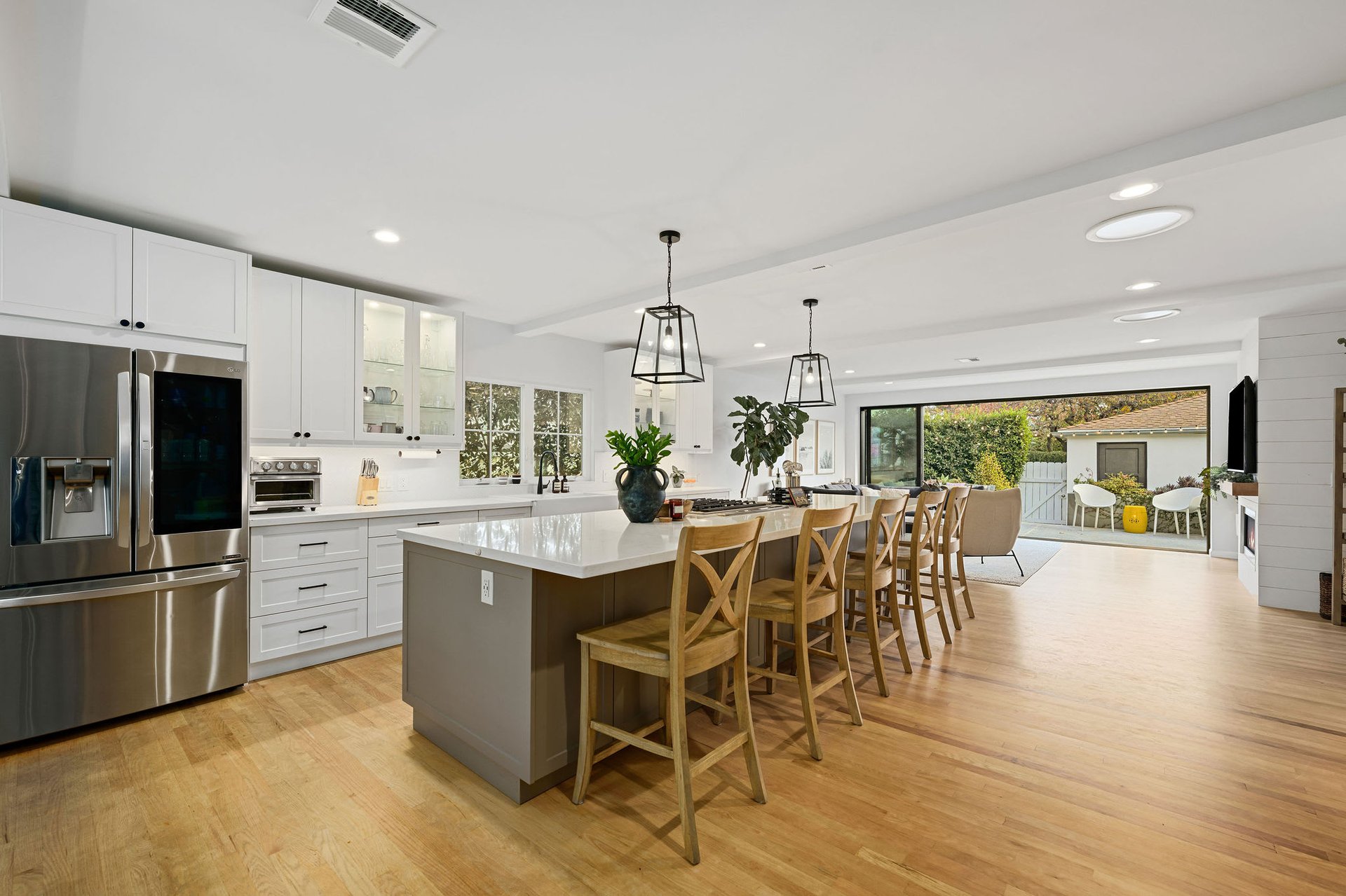 12000 Marine St, Mar Vista