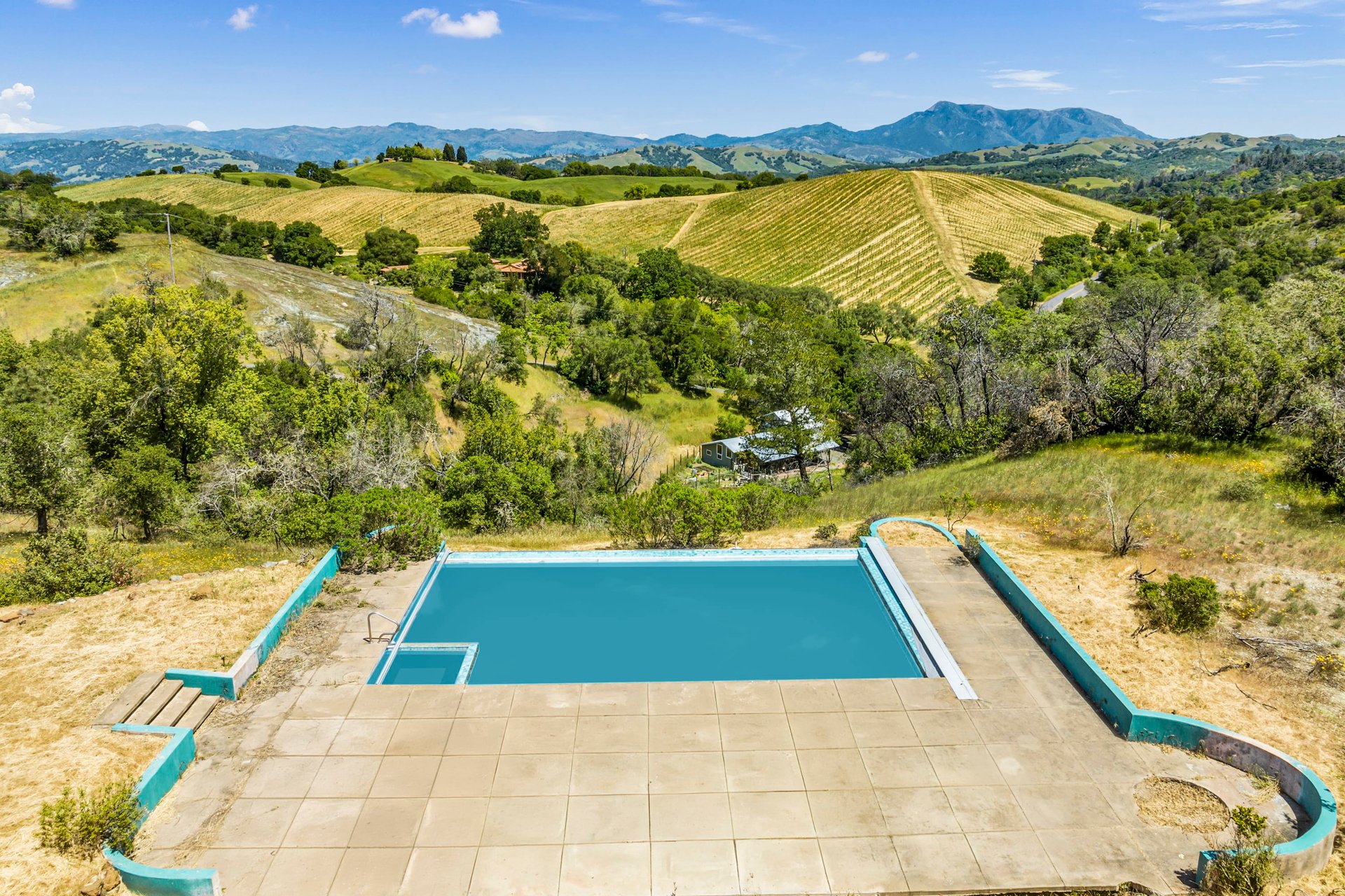 10547 Chalk Hill Road