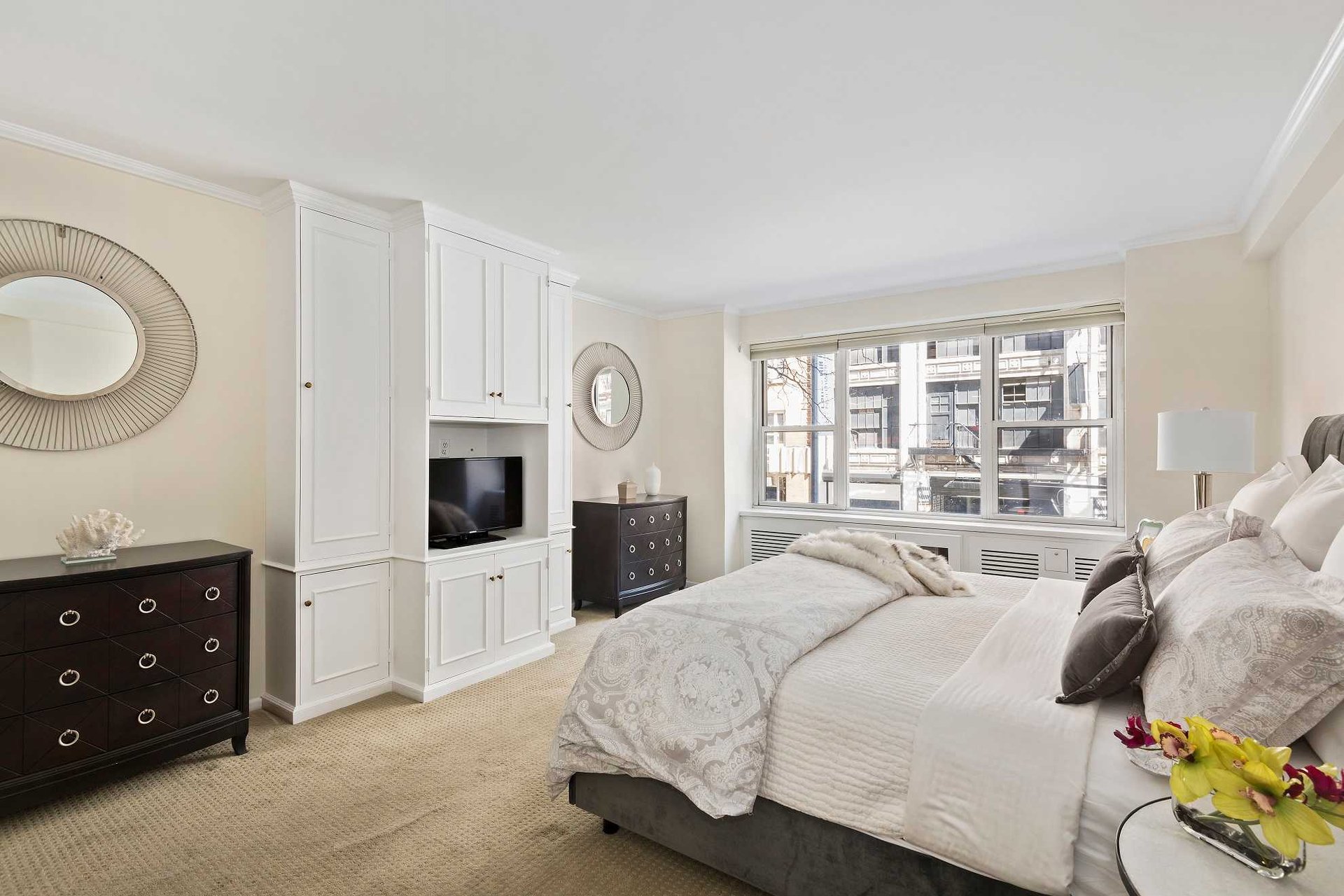 Gracious & Elegant UES 3-Bedroom Jewel