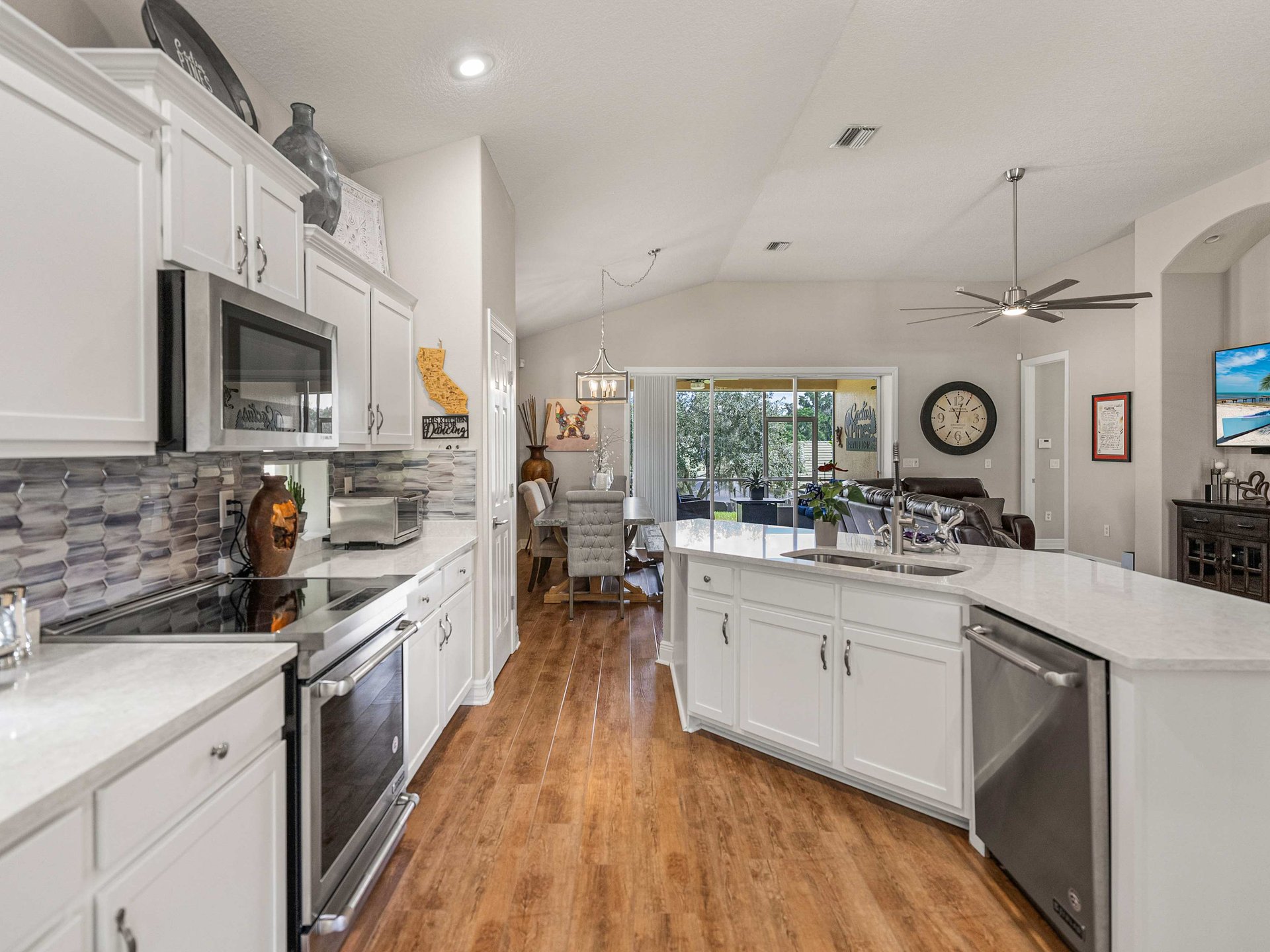 13130 PALMILLA CIR