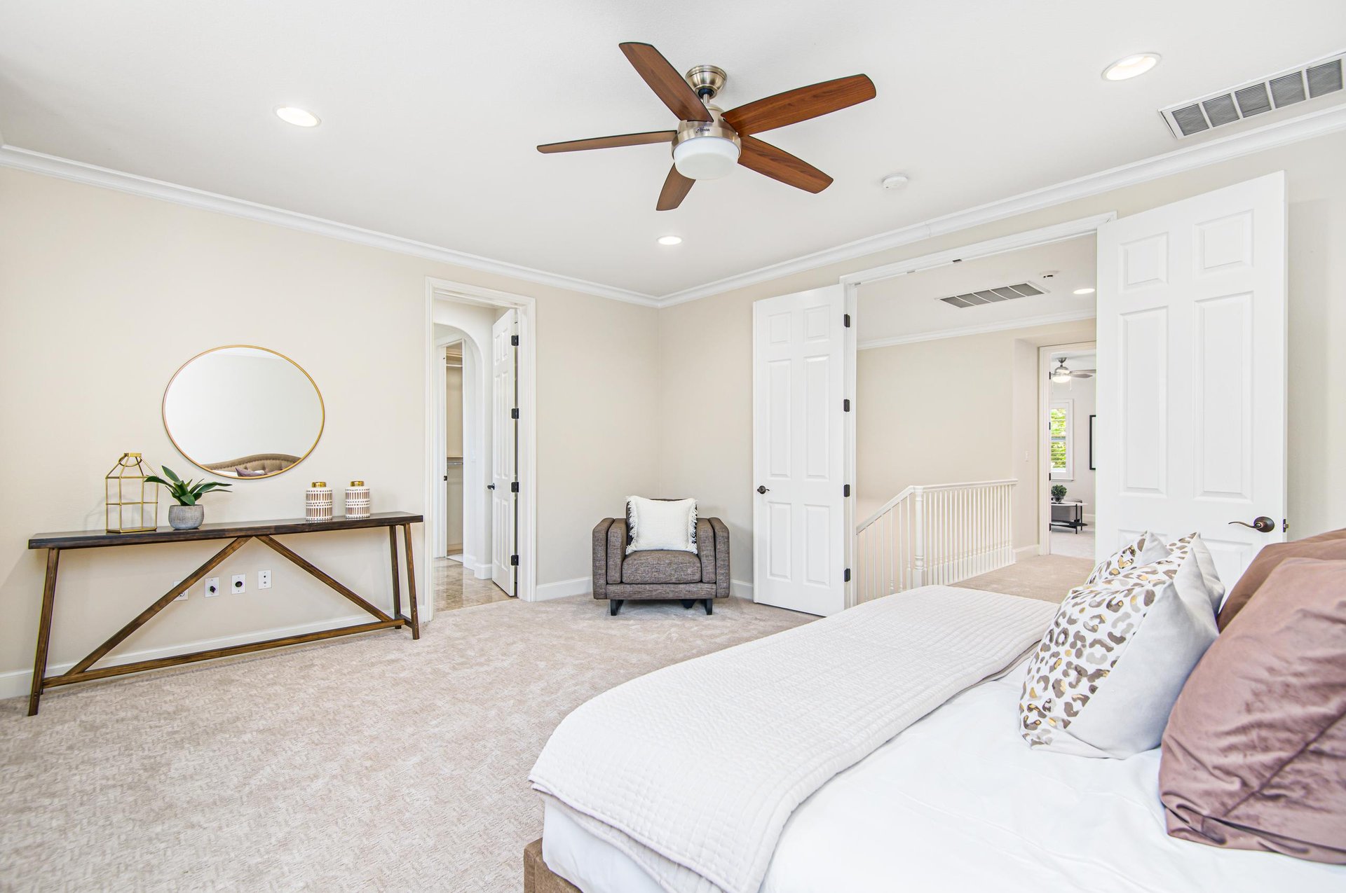 2112 Laguna Creek Lane