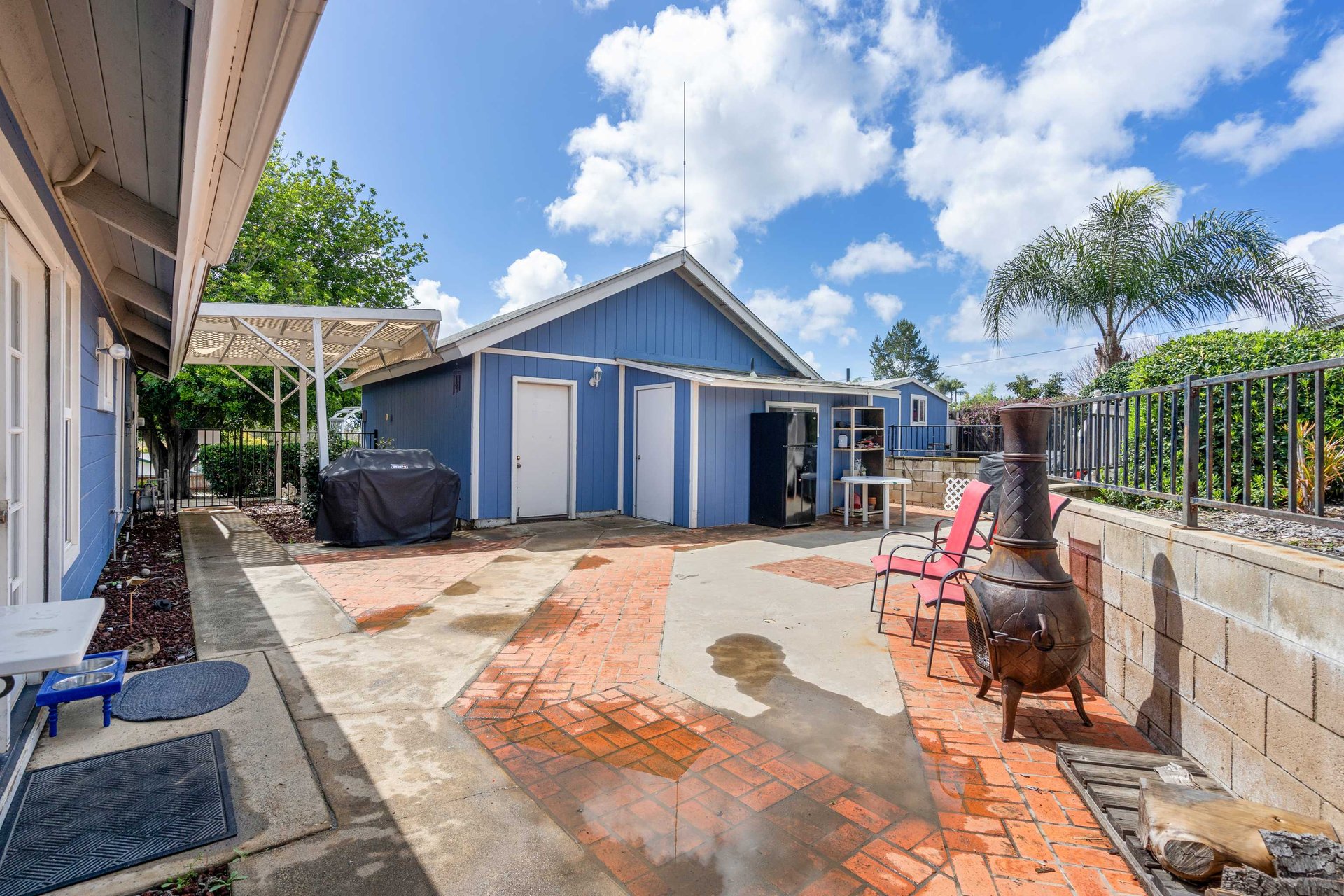 1002 Pepper Tree Ln