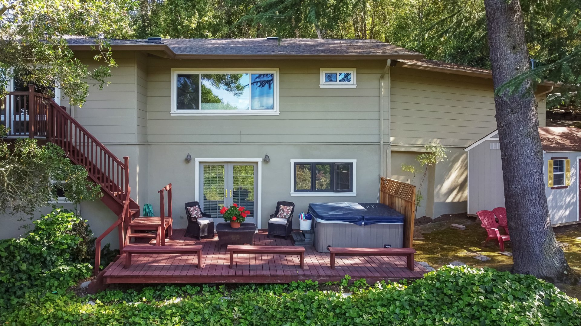 33 Crest Rd