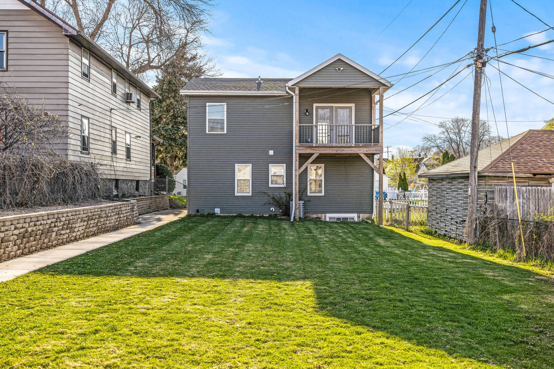 Renovated Bay View Colonial
