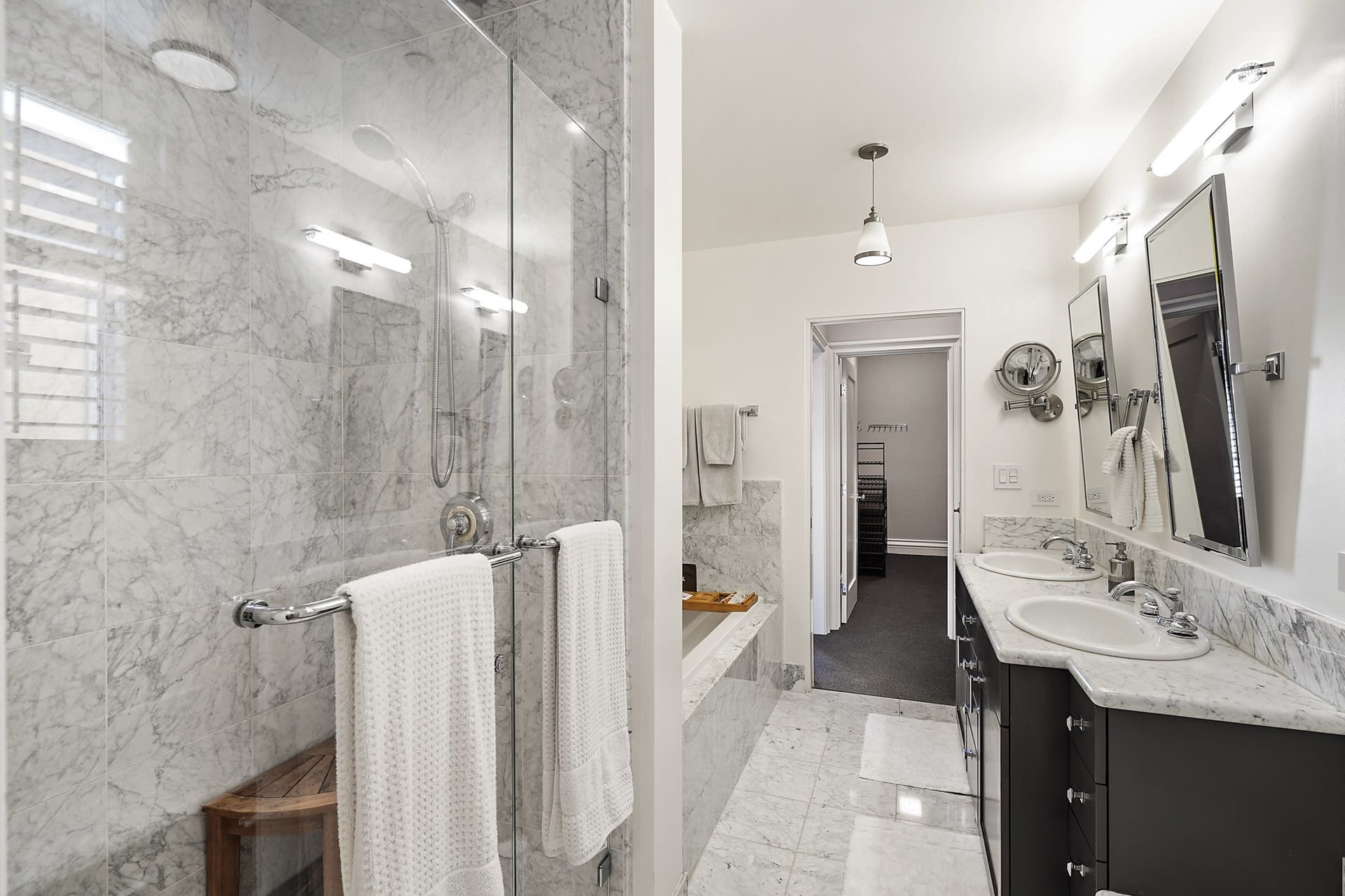 356 Santana Row APT 319