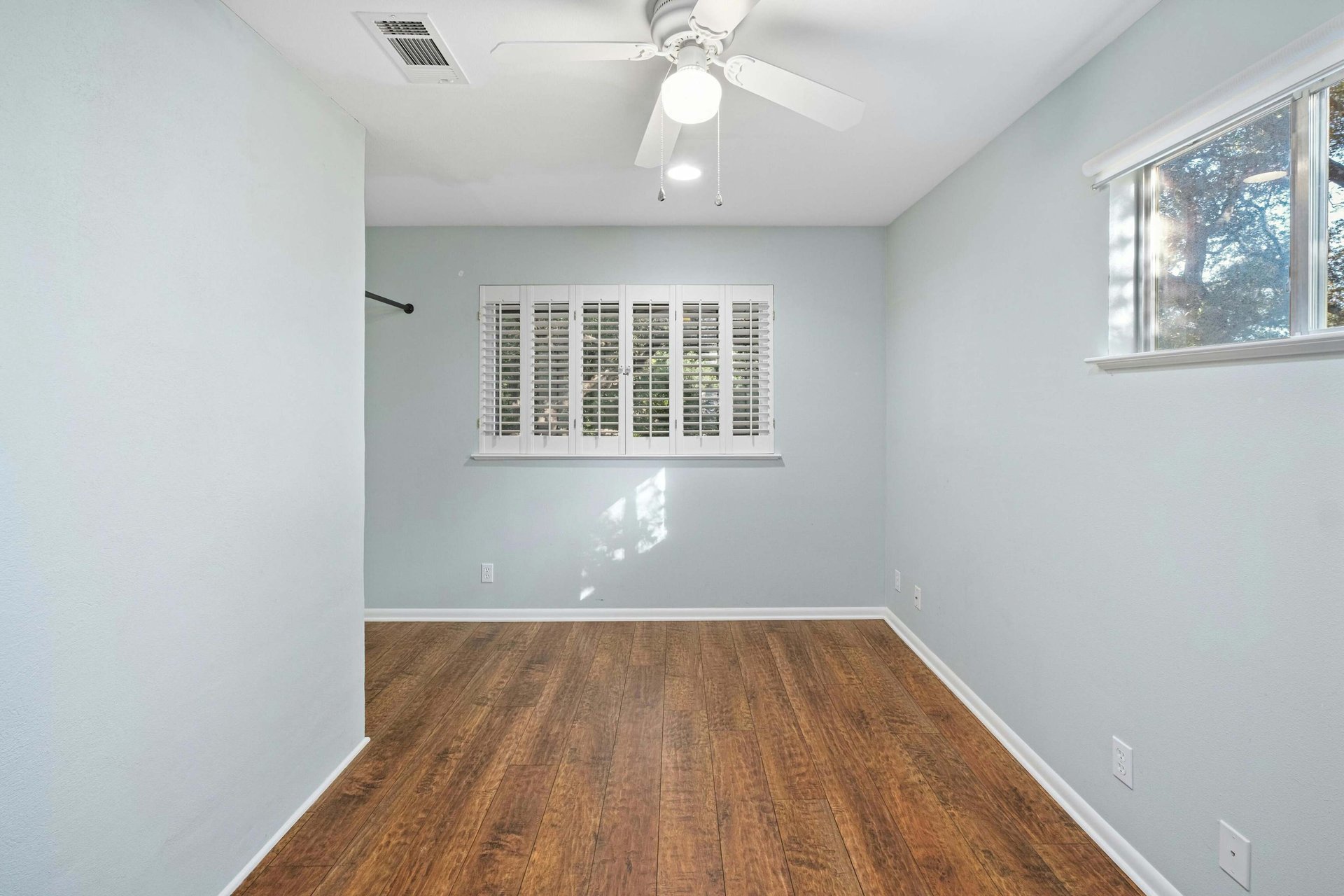7110 Sungate Drive 
