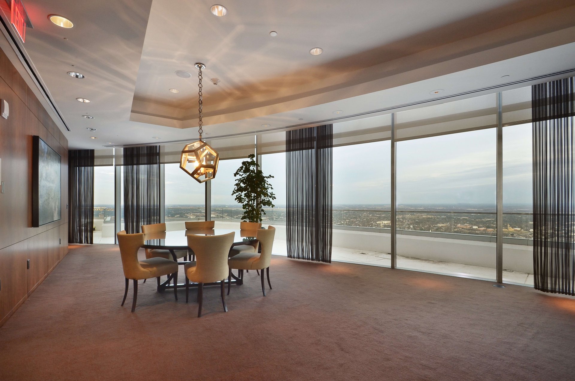 200 Congress Ave #44J