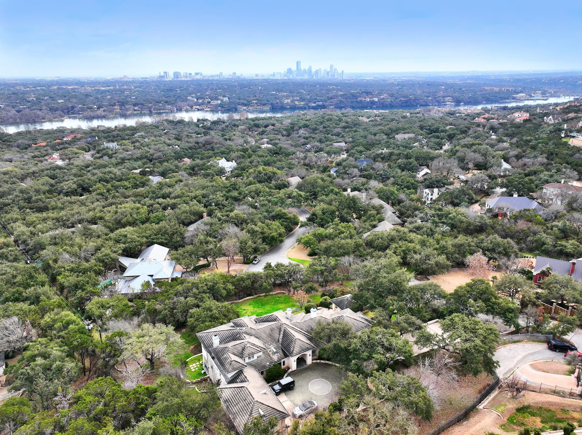 2507 Camino Alto