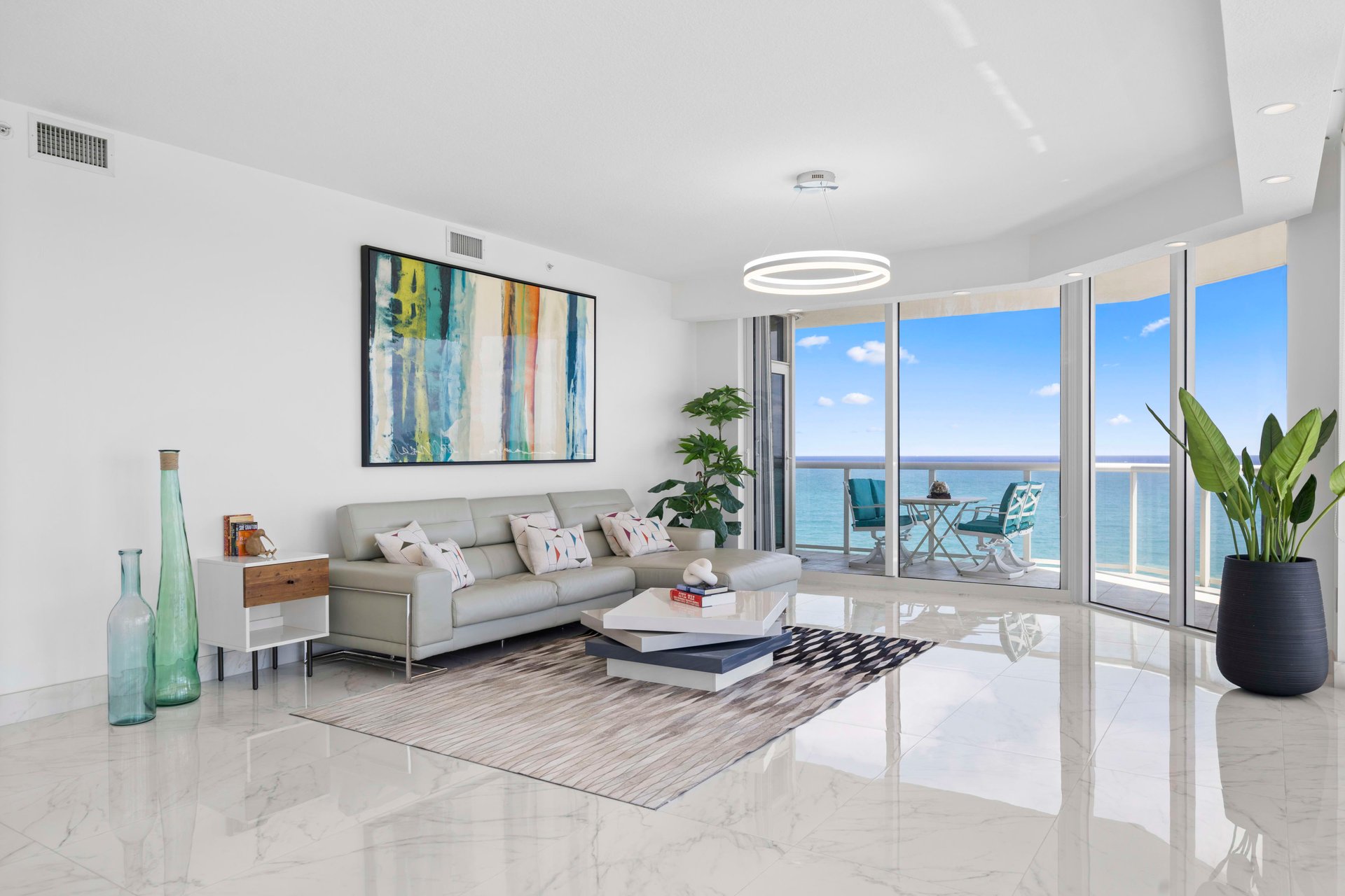 Renaissance on the Ocean 1005S