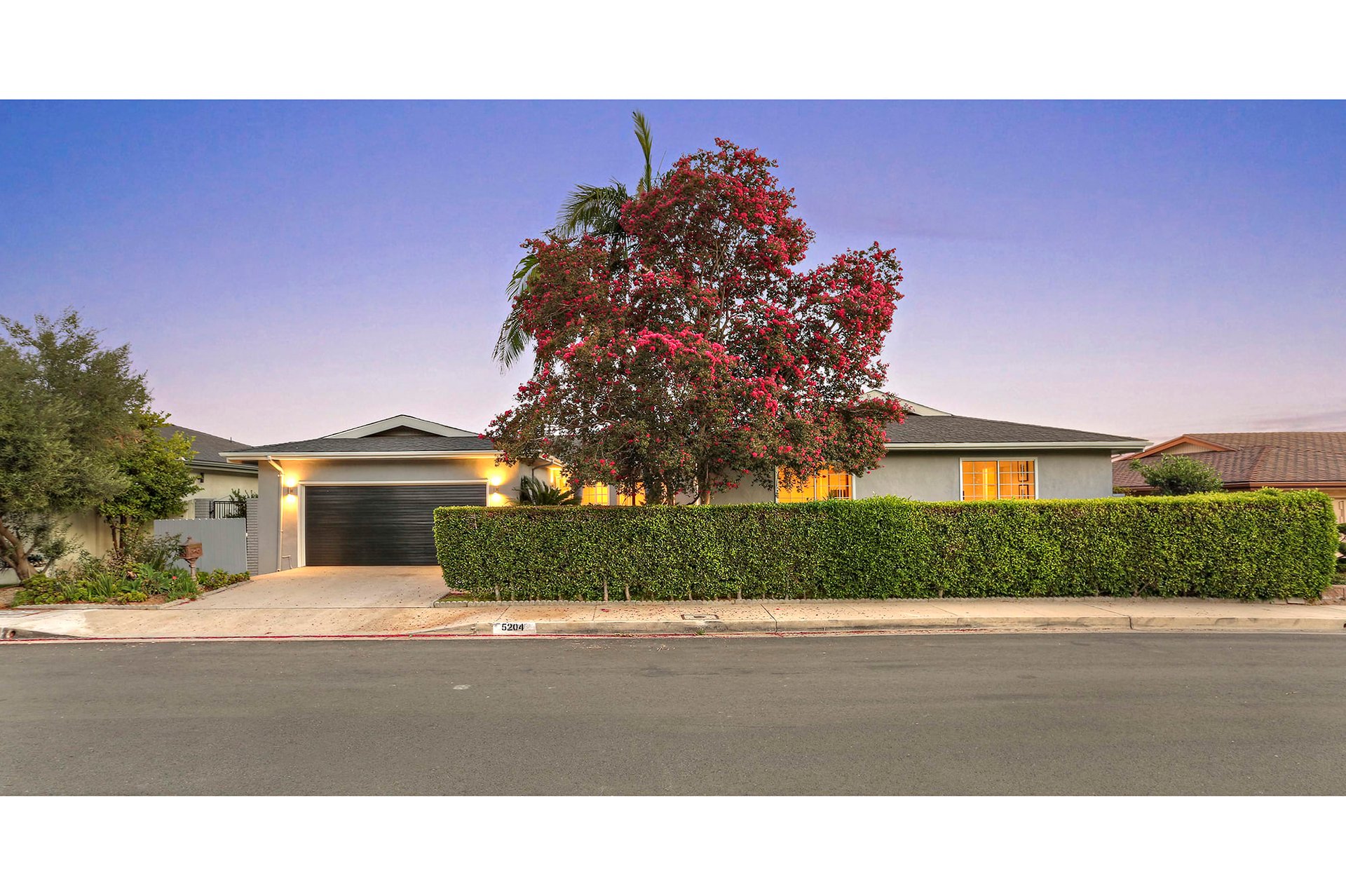   5204 Los Hermosos Wy