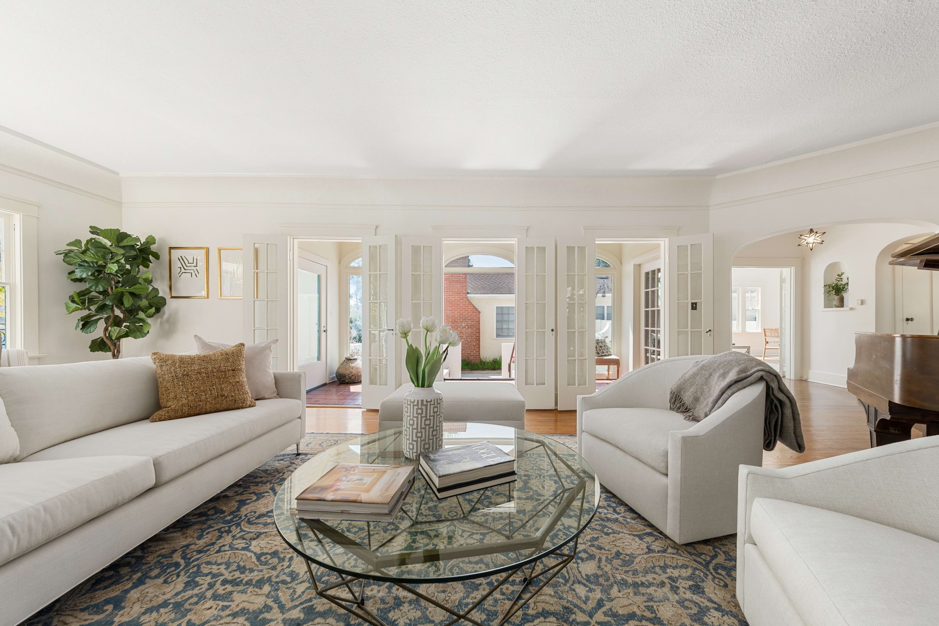 335 N Beirut Ave, Pacific Palisades
