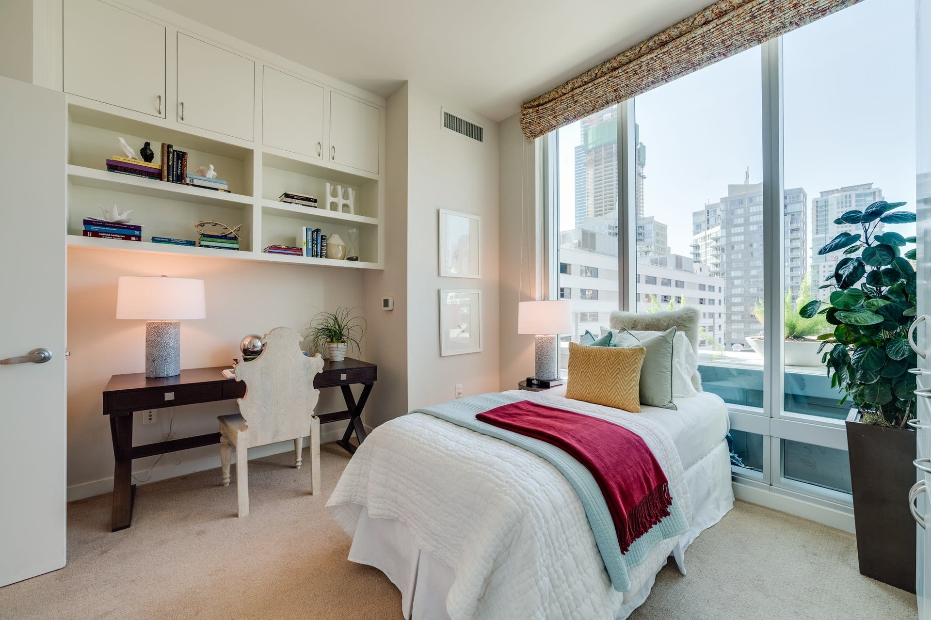 333 Main St, #8C