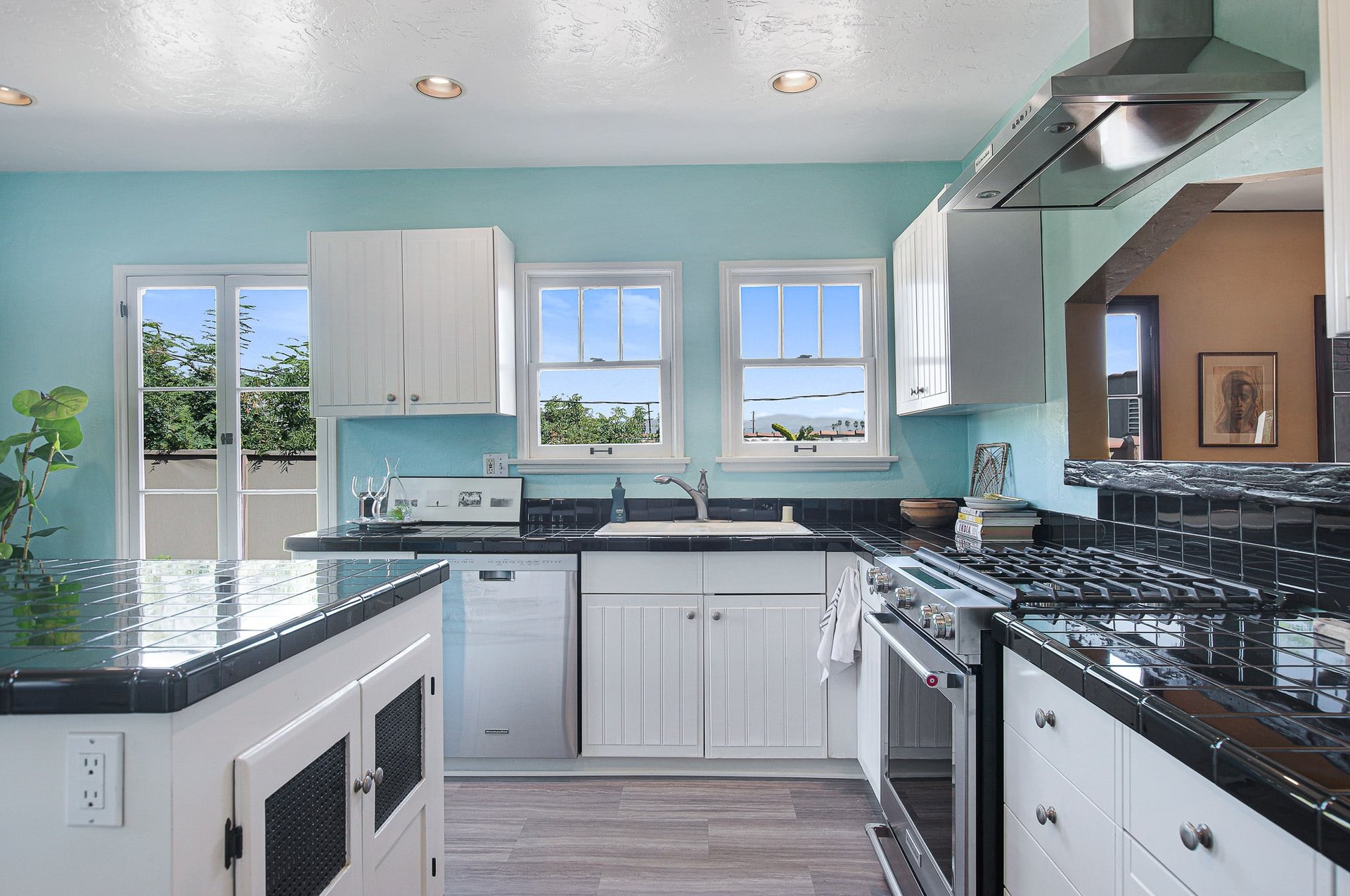 Breathtaking Spanish Villa - An Oasis in the heart of Mid-City!