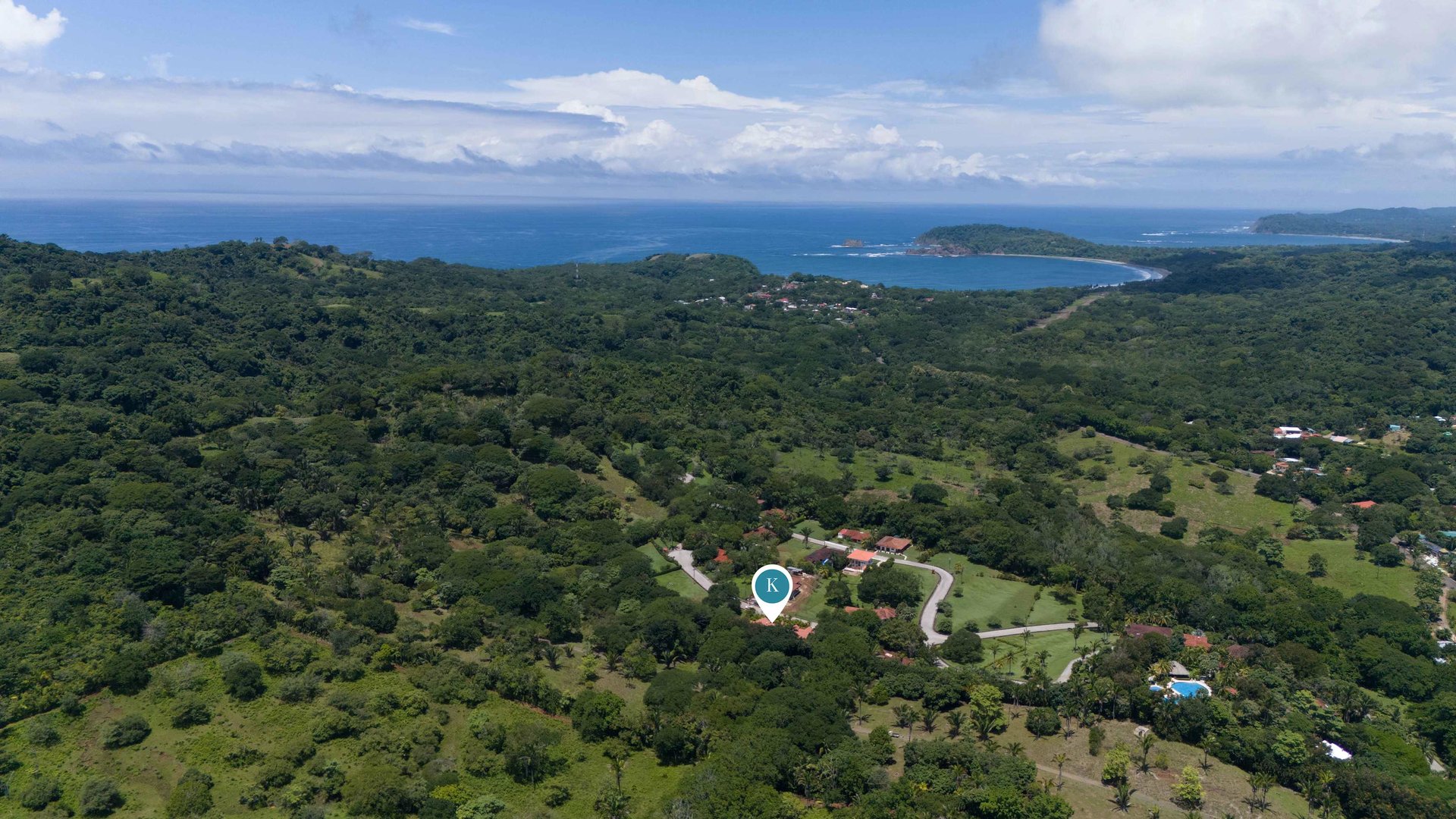 Casa de Palmas | Beautiful gated community just 5 min. to the beach!