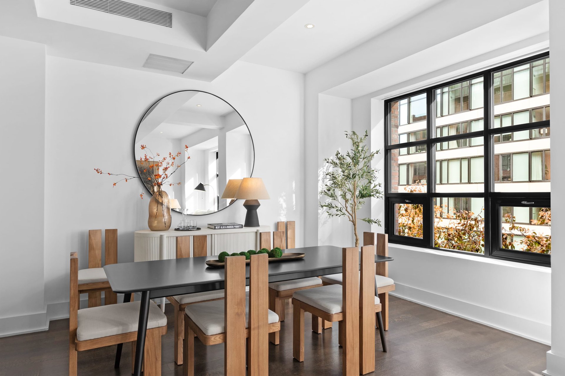 449 Washington Street, Residence 2