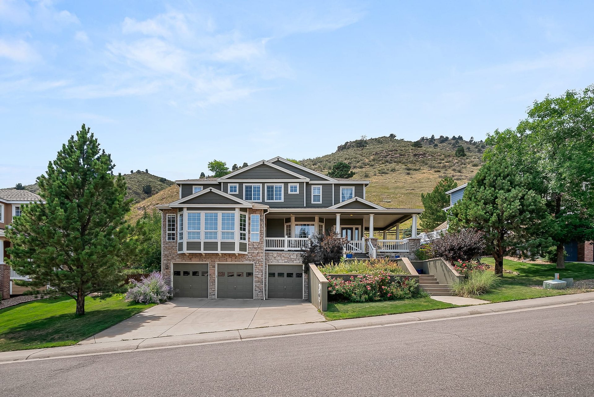 376 Mesa View Way