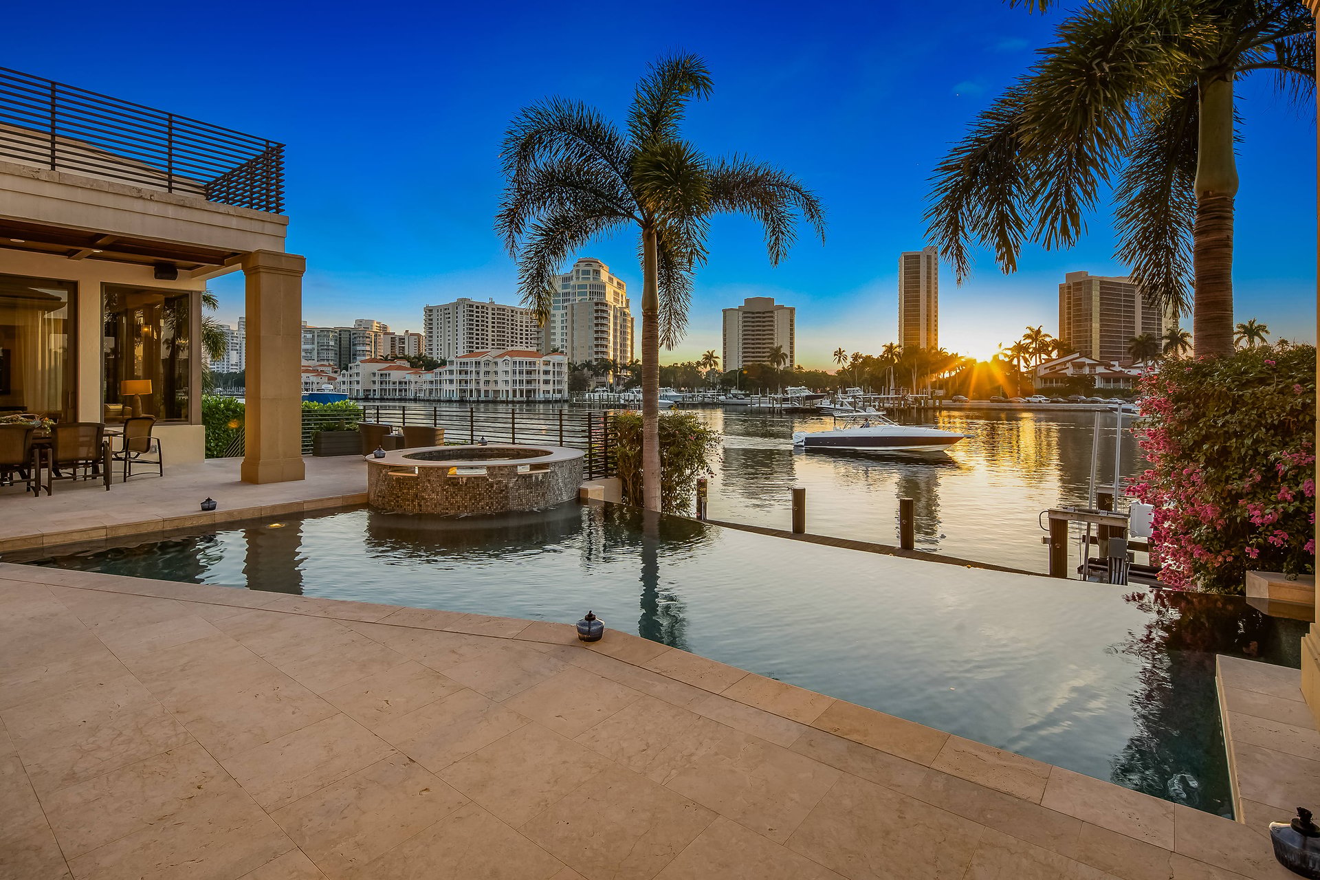 PARK SHORE