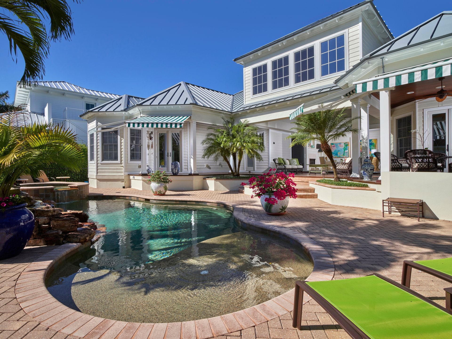 AQUALANE SHORES