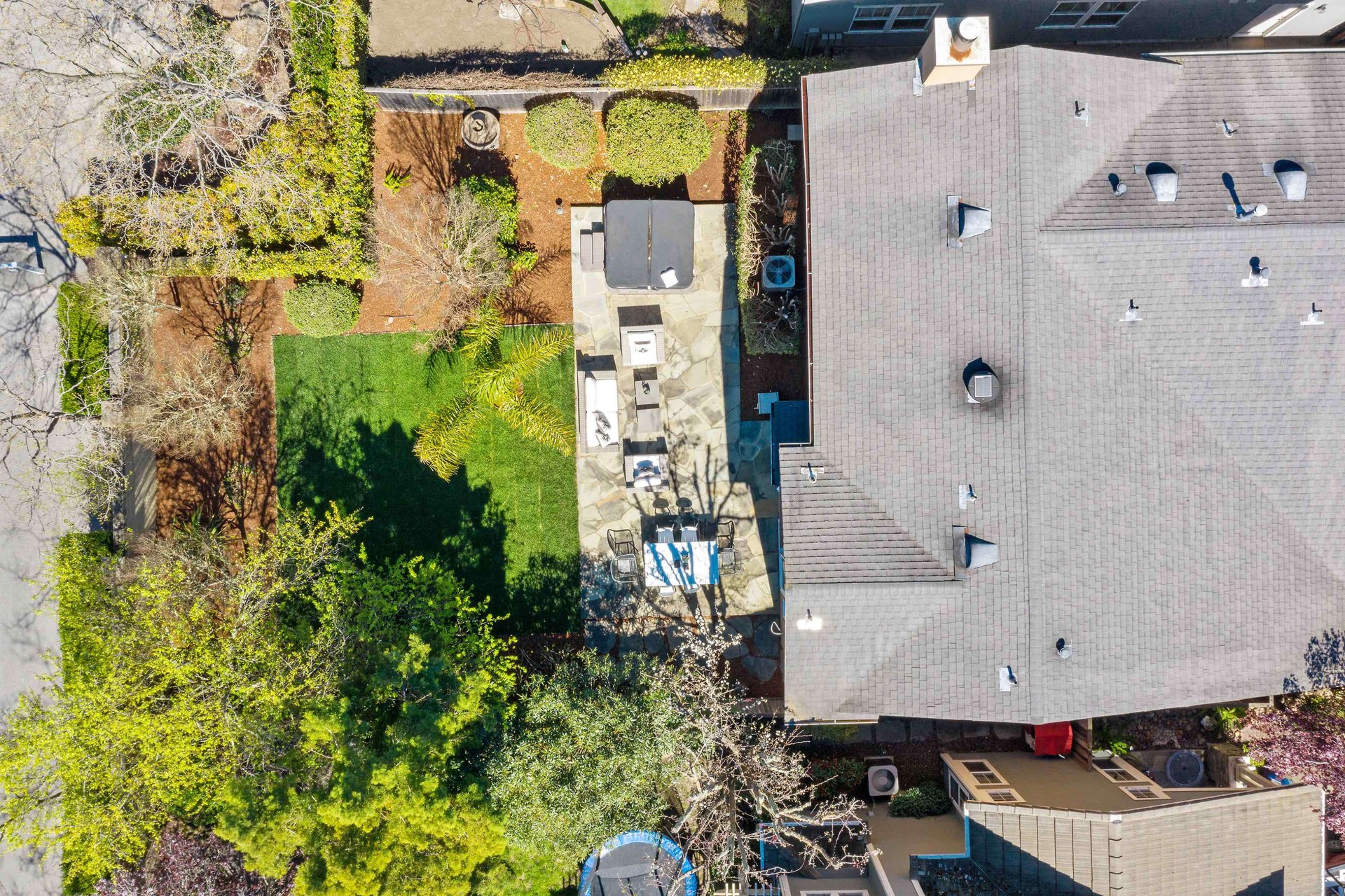 27 Presidio Dr