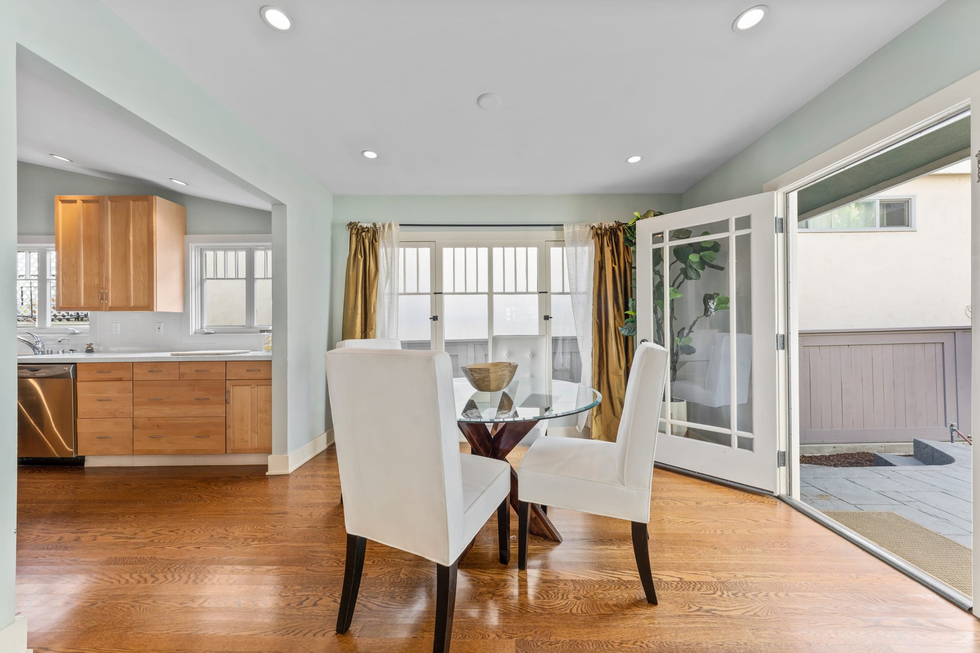 607 Ashland Ave, Sunset Park
