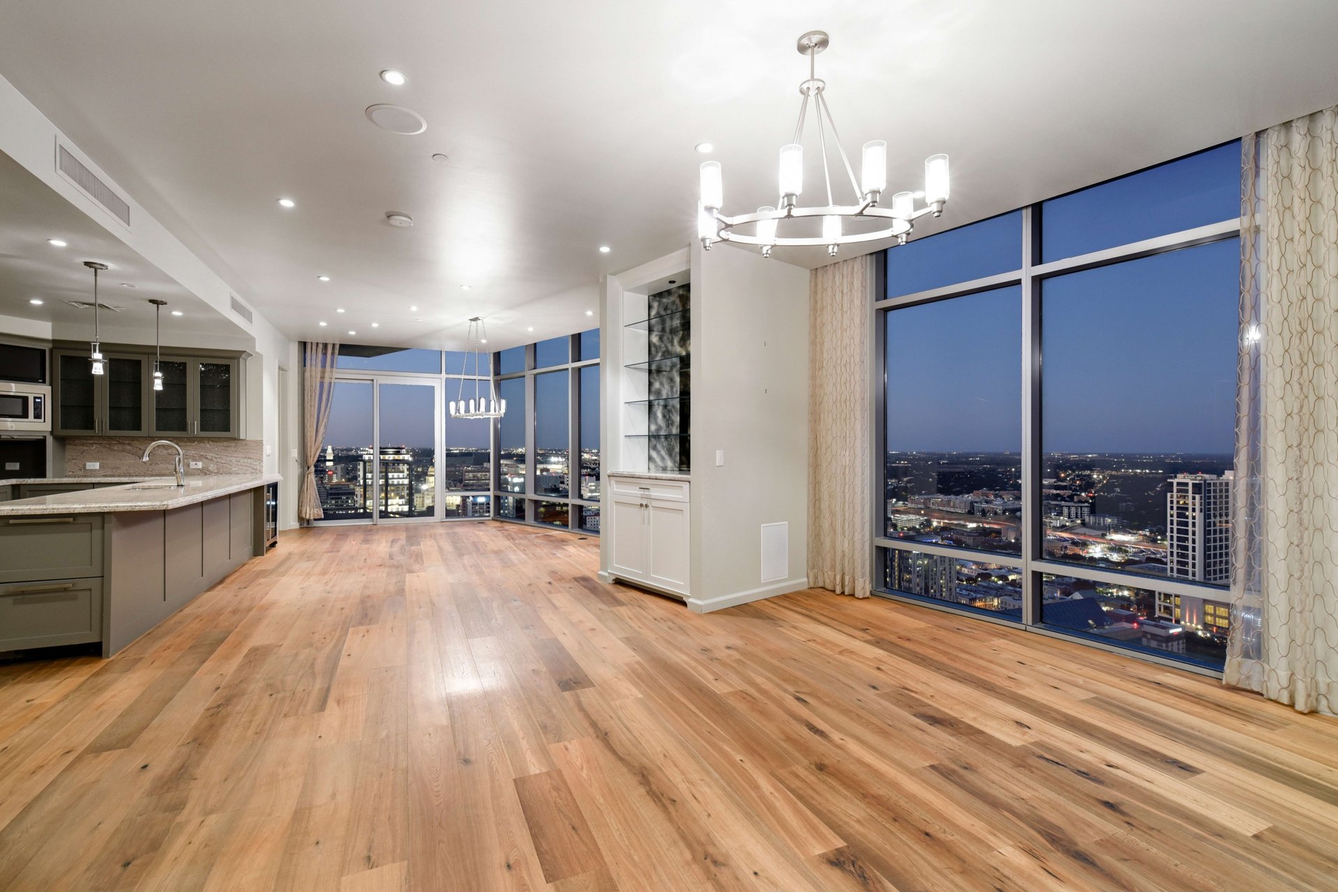 200 Congress Ave #38NE