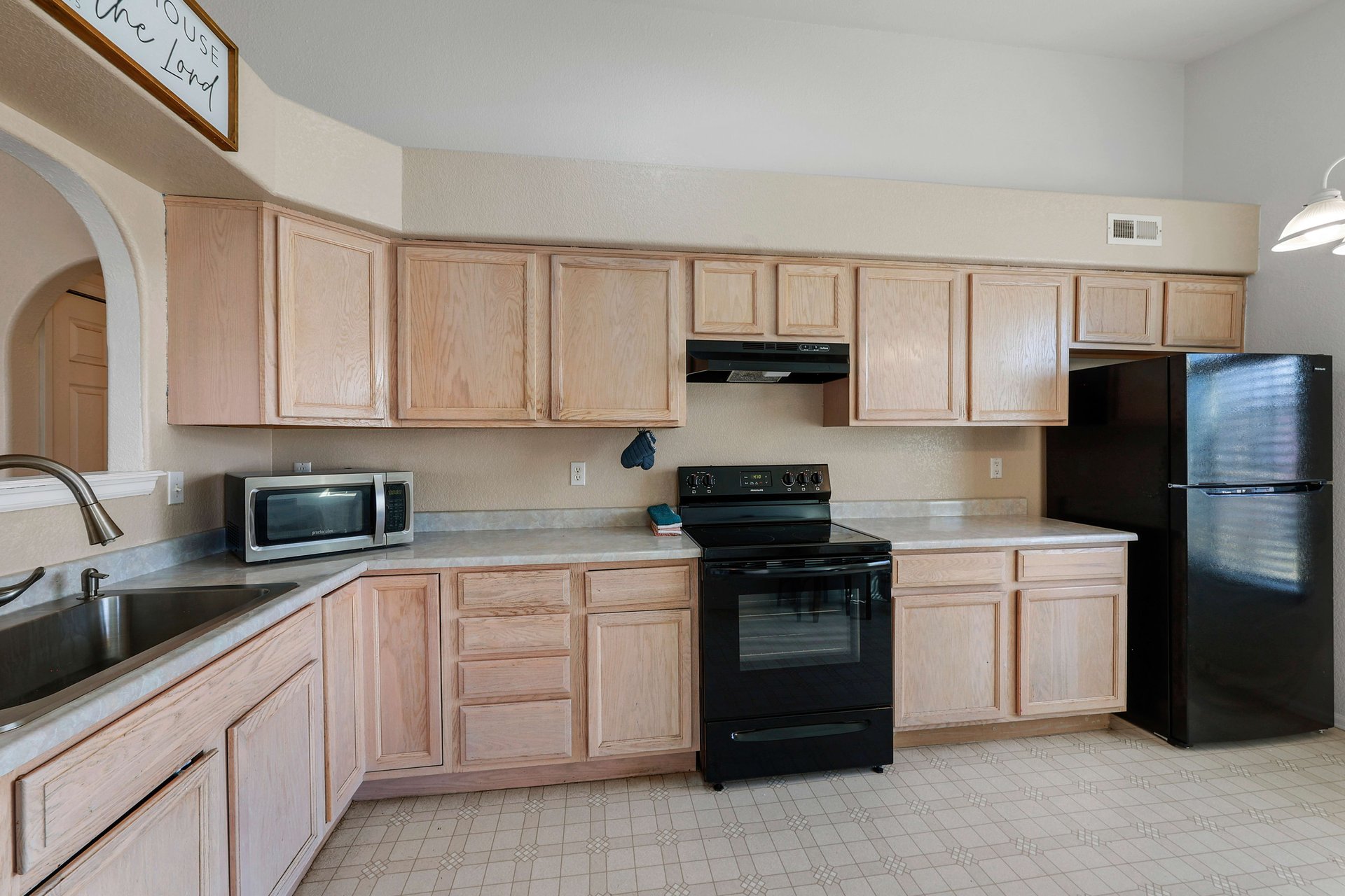 5040 Sage ST, Pueblo, CO 81005