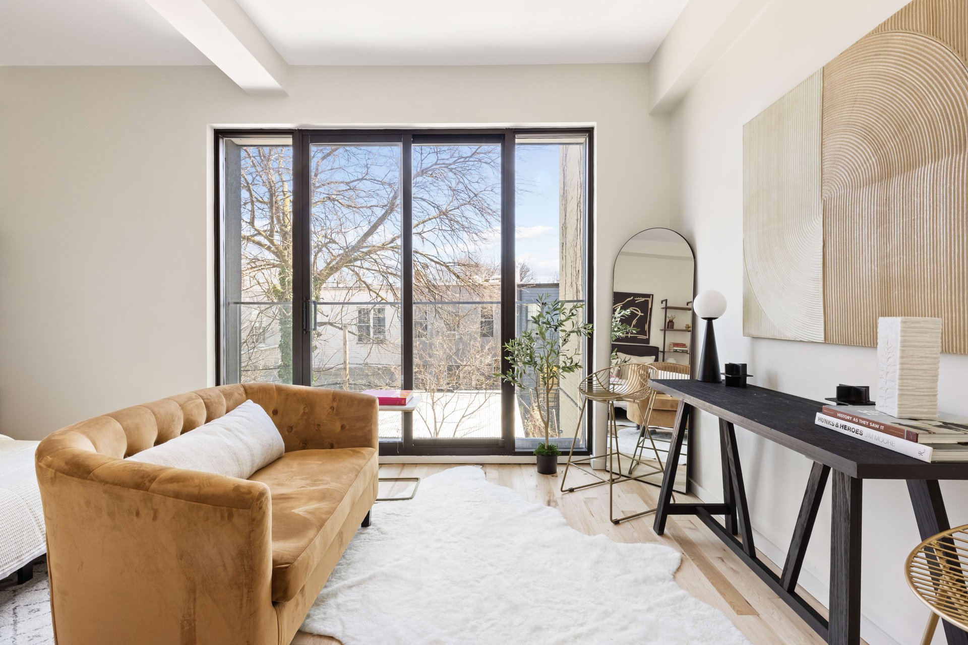 1064 Hancock Street, Unit 402