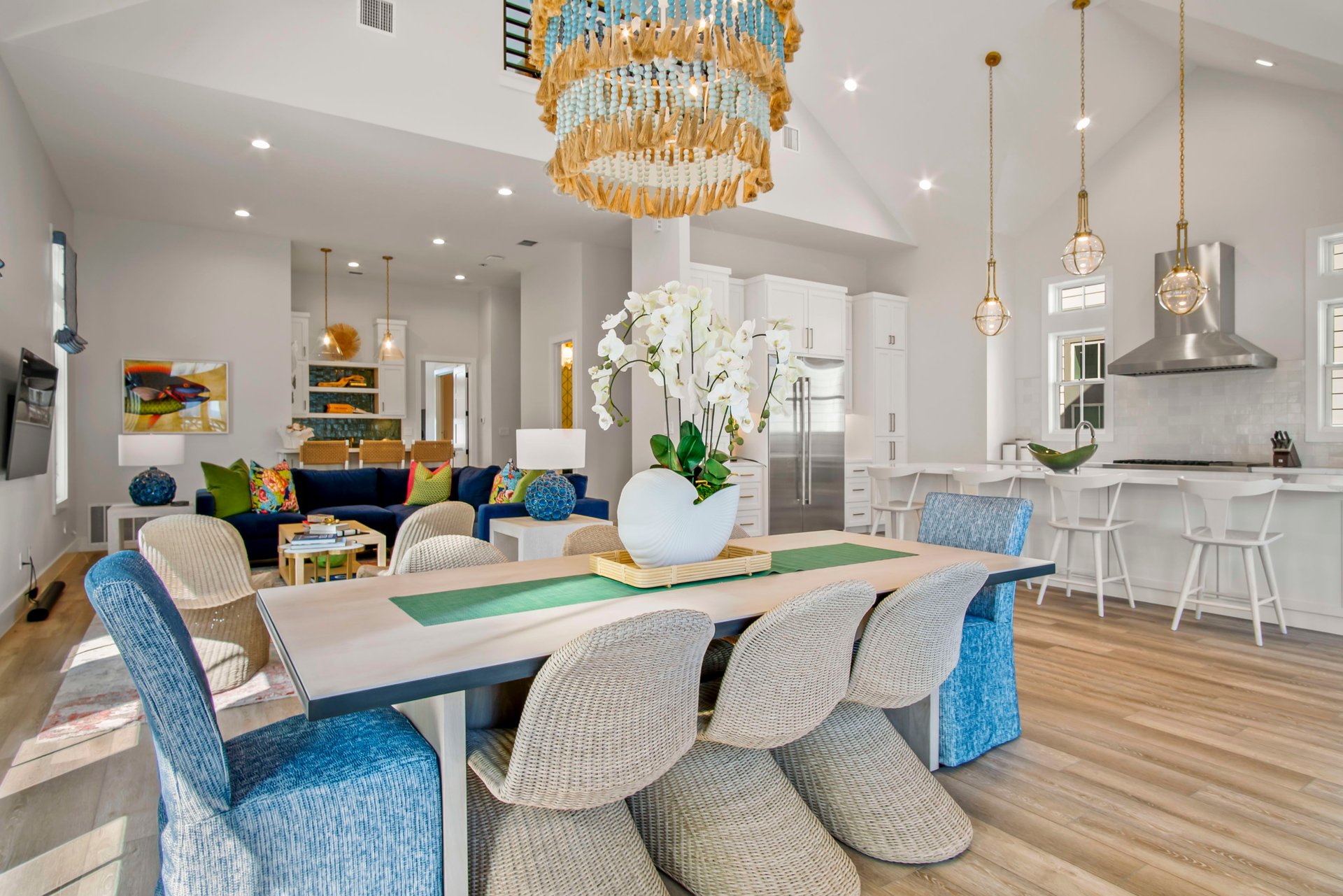 Coastline Drive, 4 Beds 4 Baths