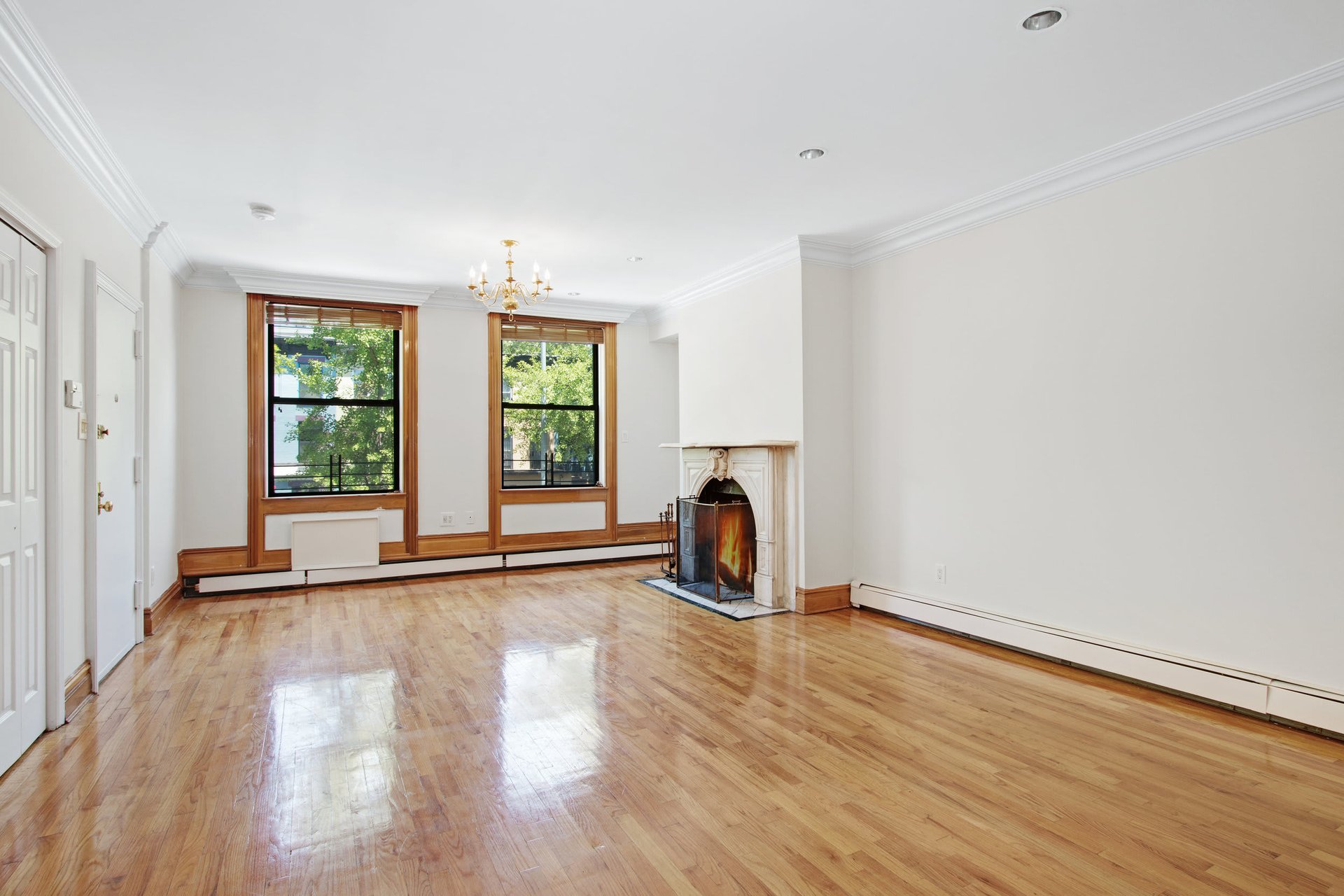 470 Warren St, #2