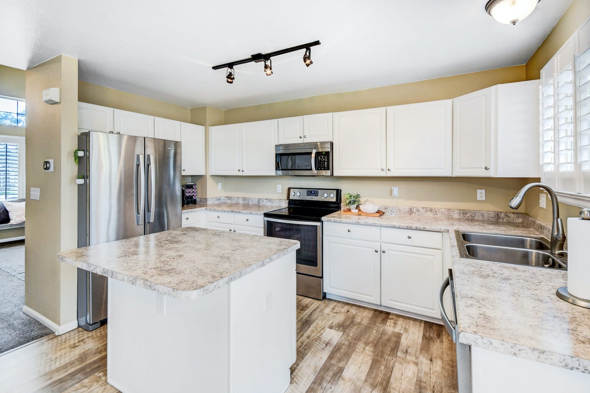 10636 Hyacinth Court