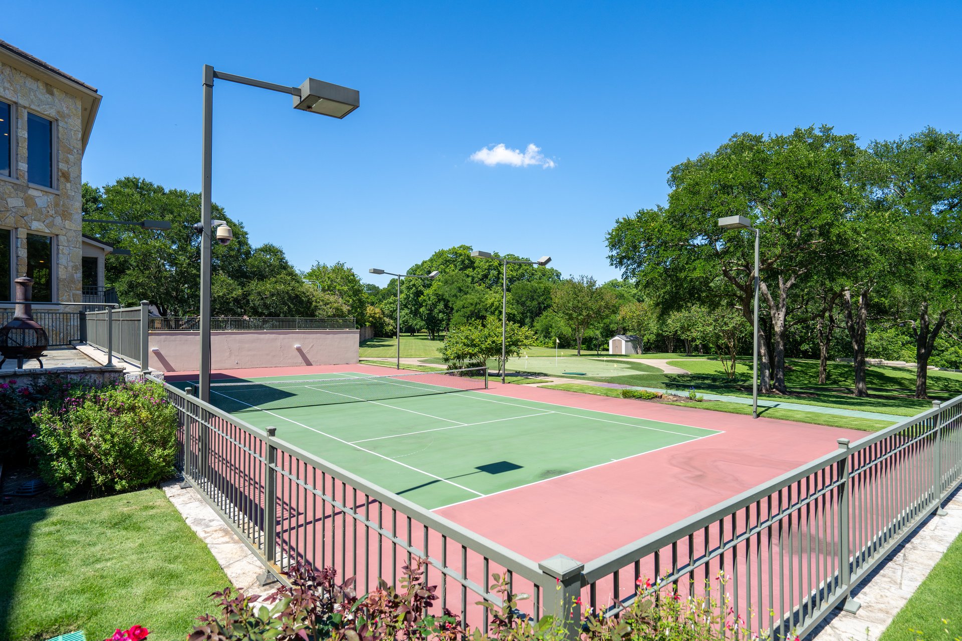 3 Acre Willow Bend Country Golf Course View!