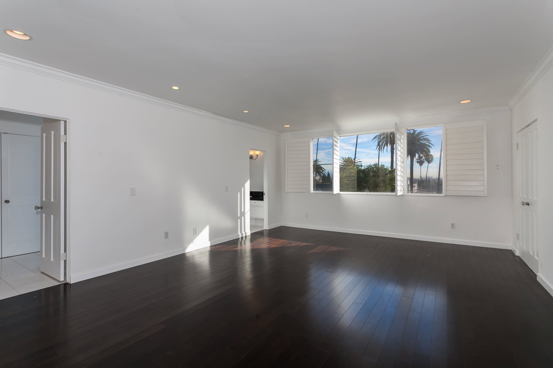 450 S Maple Drive, #305 