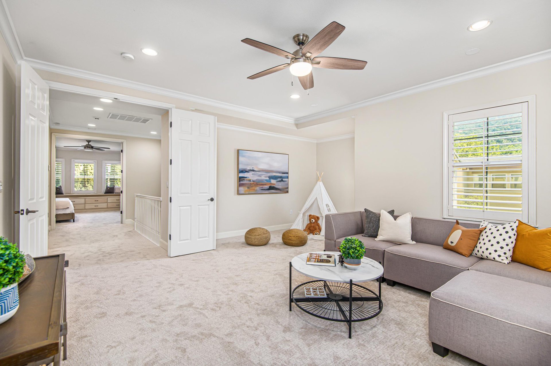 2112 Laguna Creek Lane