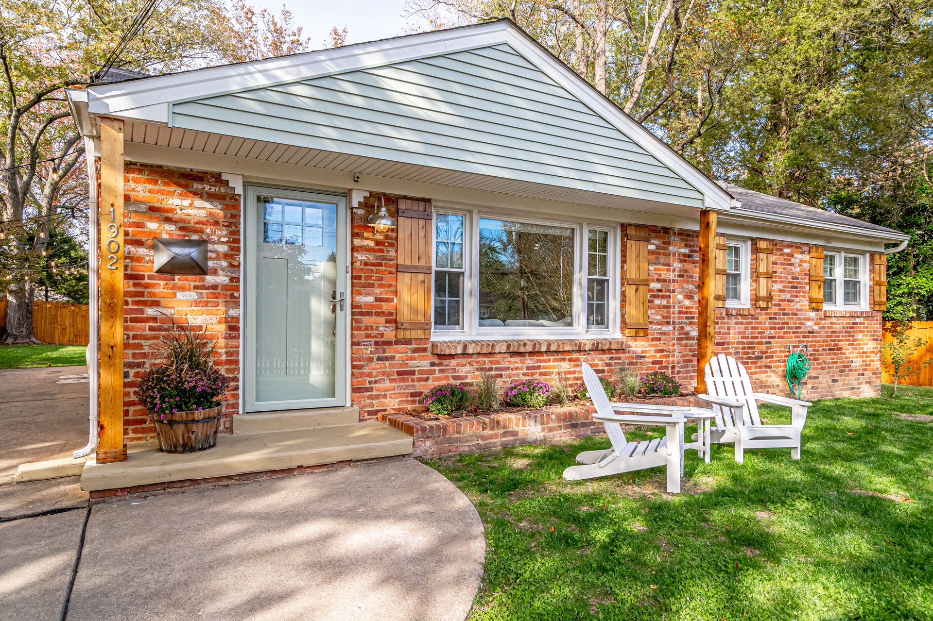 1902 Shenandoah Road
