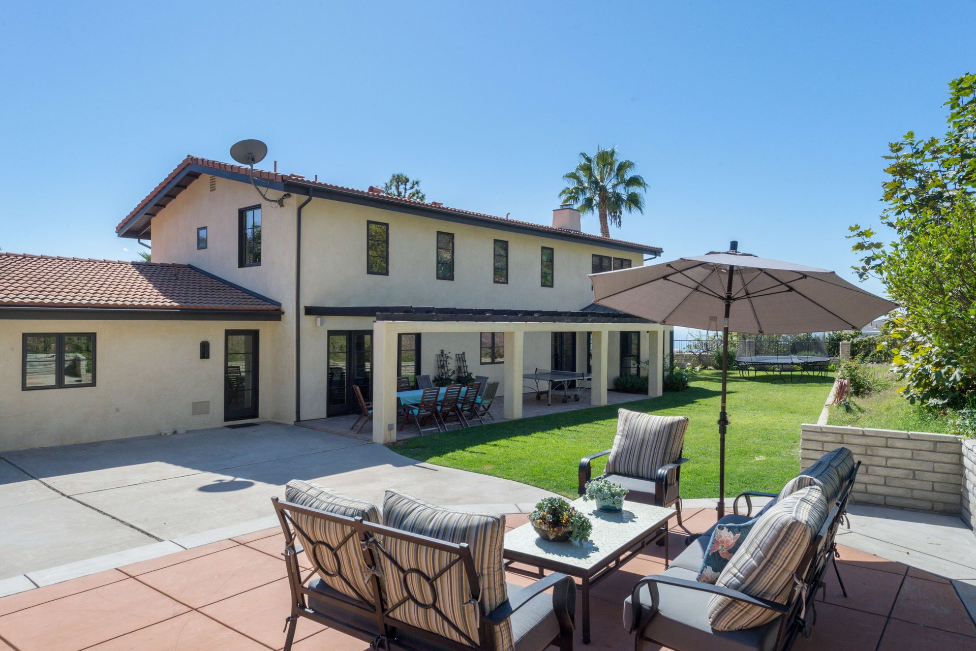 467 Surfview Dr