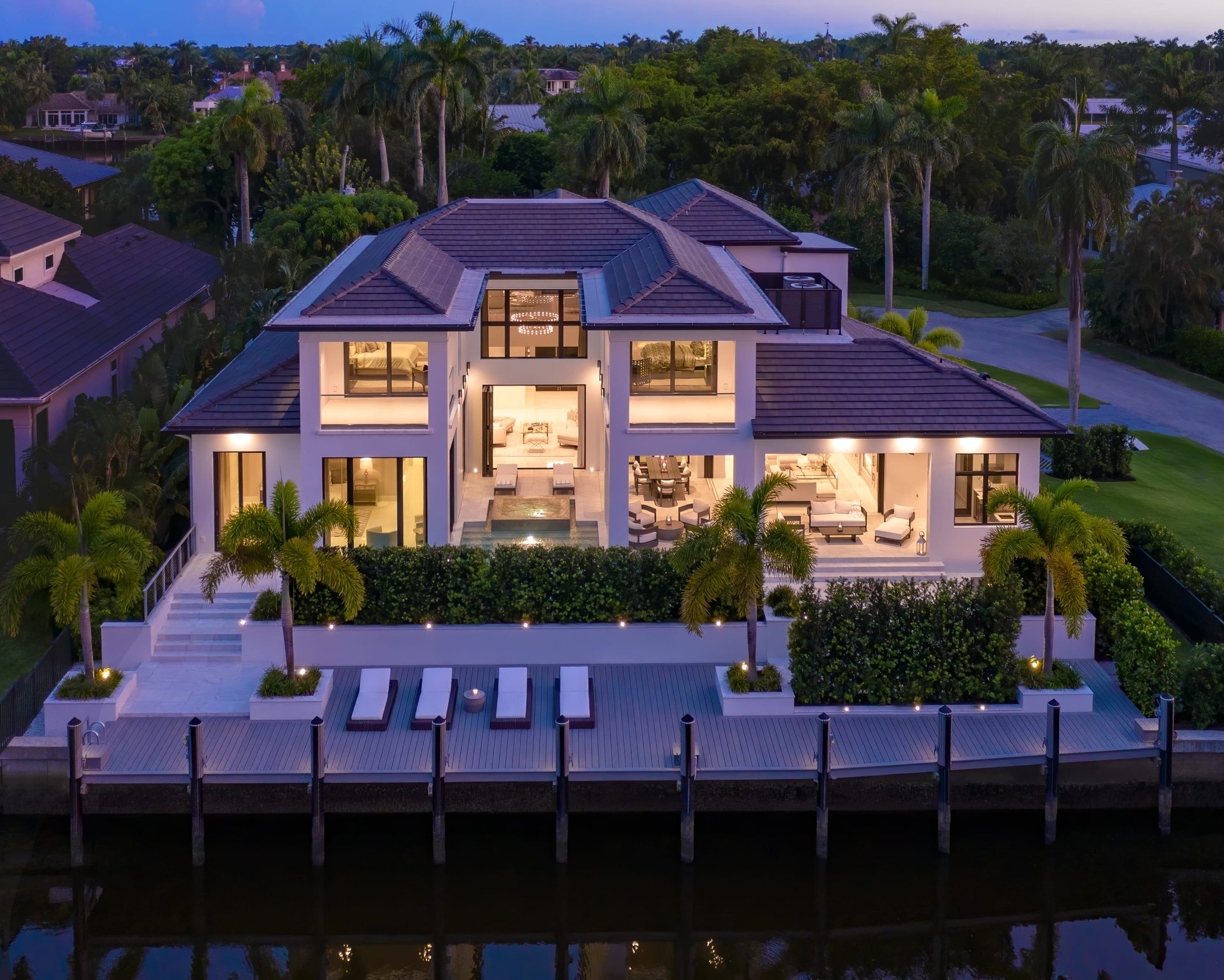 AQUALANE SHORES