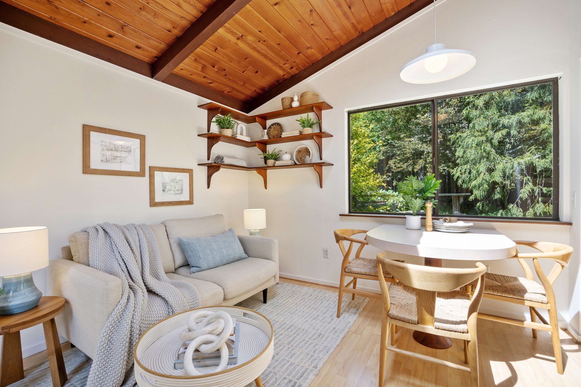Sunny Mountain Retreat