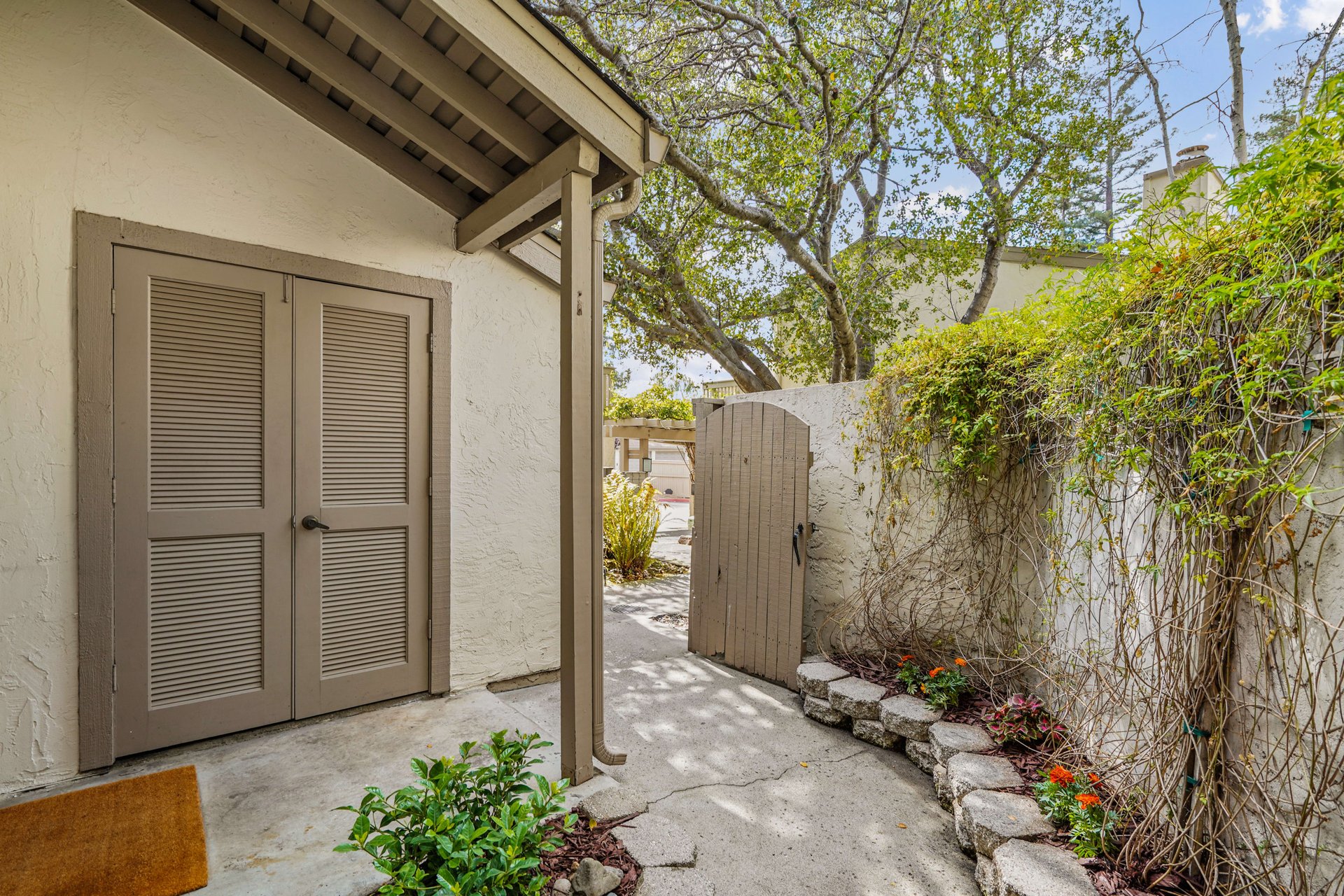 19224 Vineyard Lane