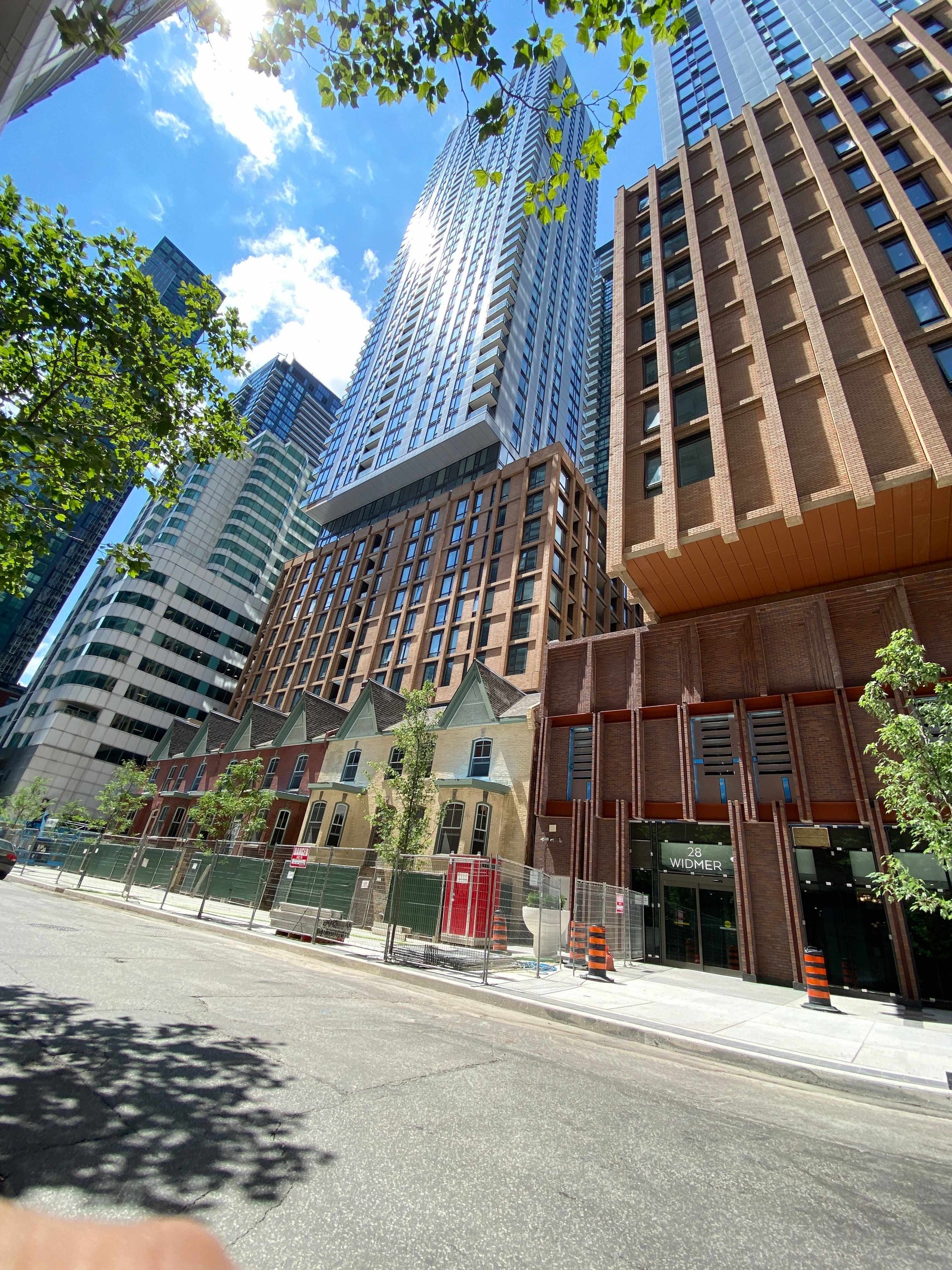 8 Widmer St Unit: 2005