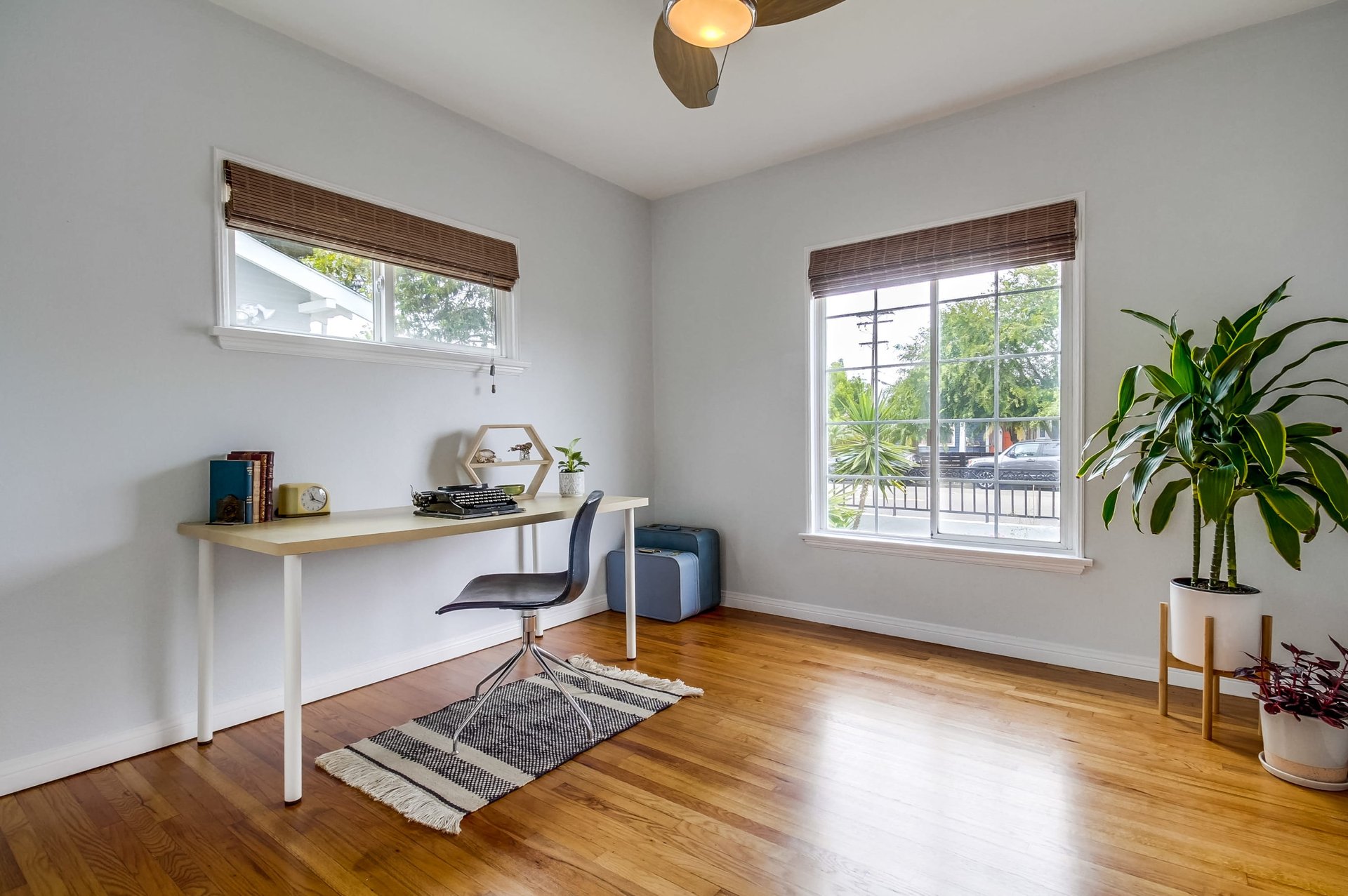 4223 Meade Ave