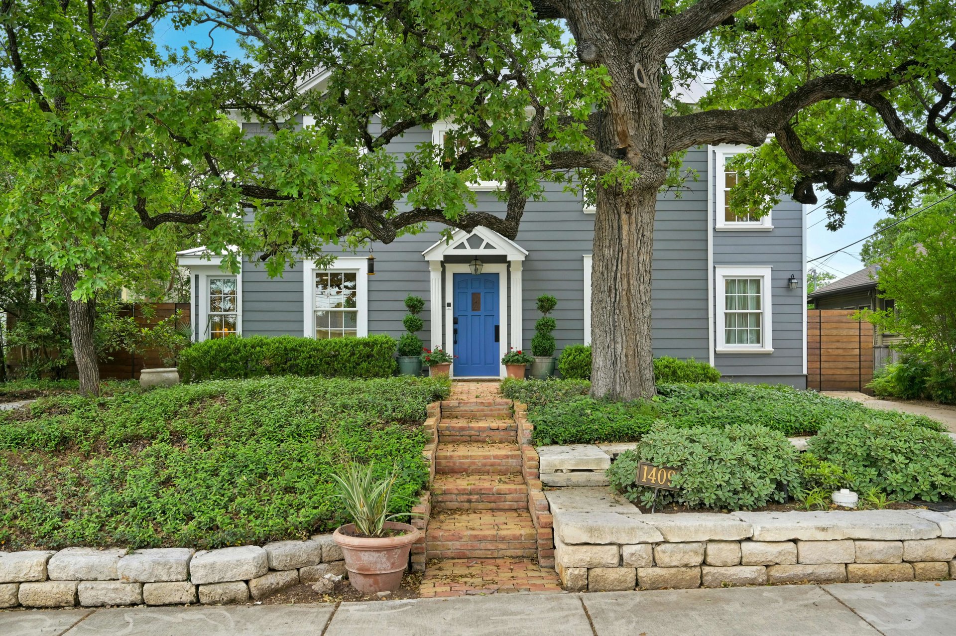 1409 W 9th Street 