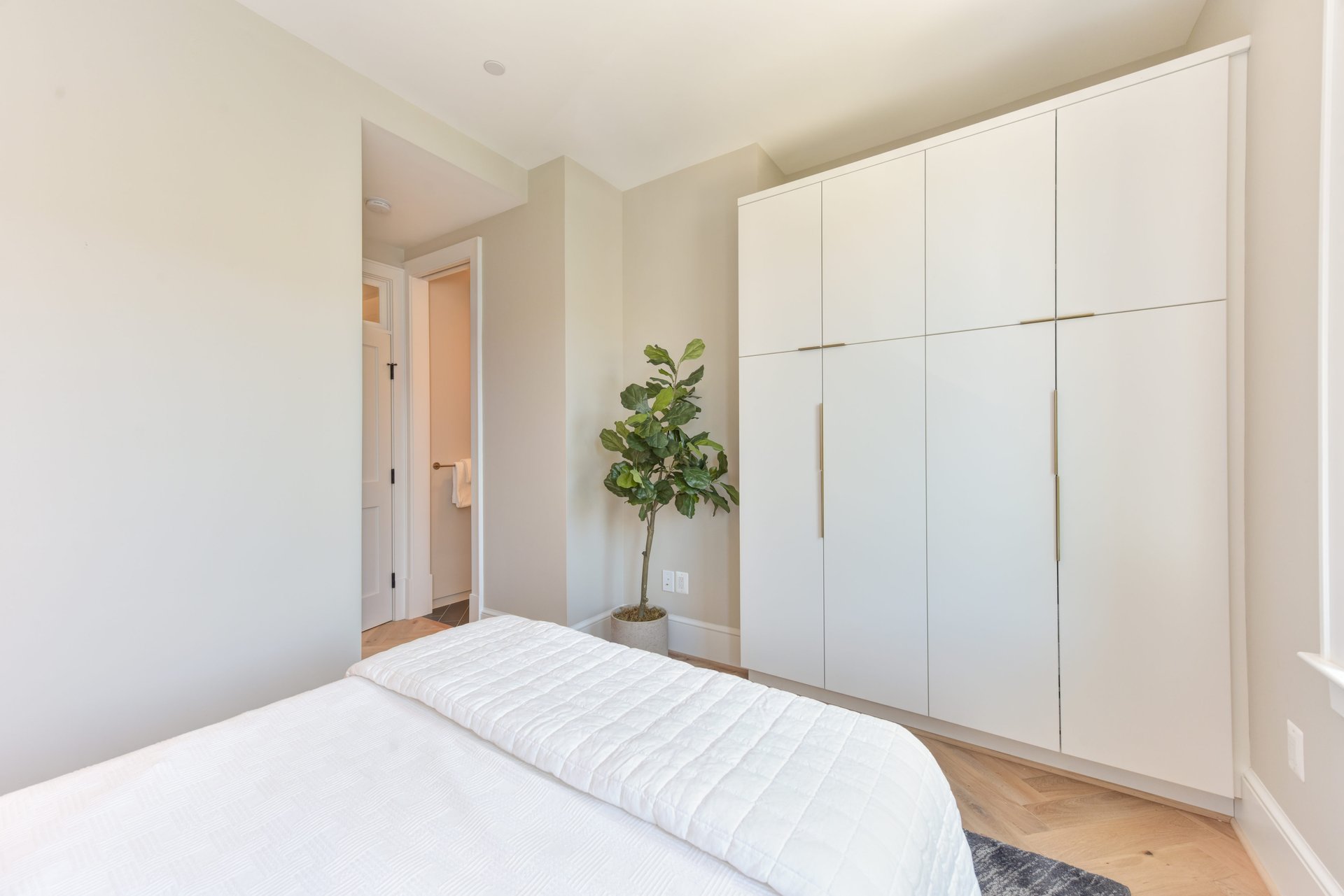 2139 N St NW, #4