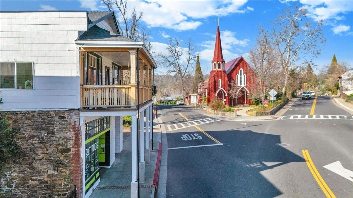 Property photo 1