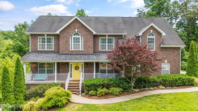 1525 Dogwood Cove Lane