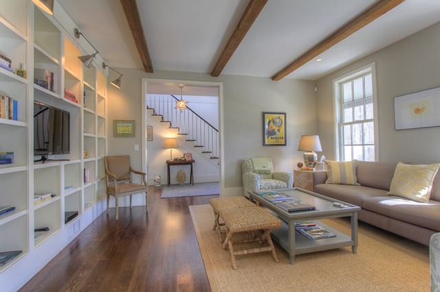Exquisite Farmhouse in Sagaponack, photo 13 of 30