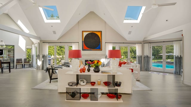 Beautifully Renovated Sagaponack South Near the Ocean, photo 17 of 33